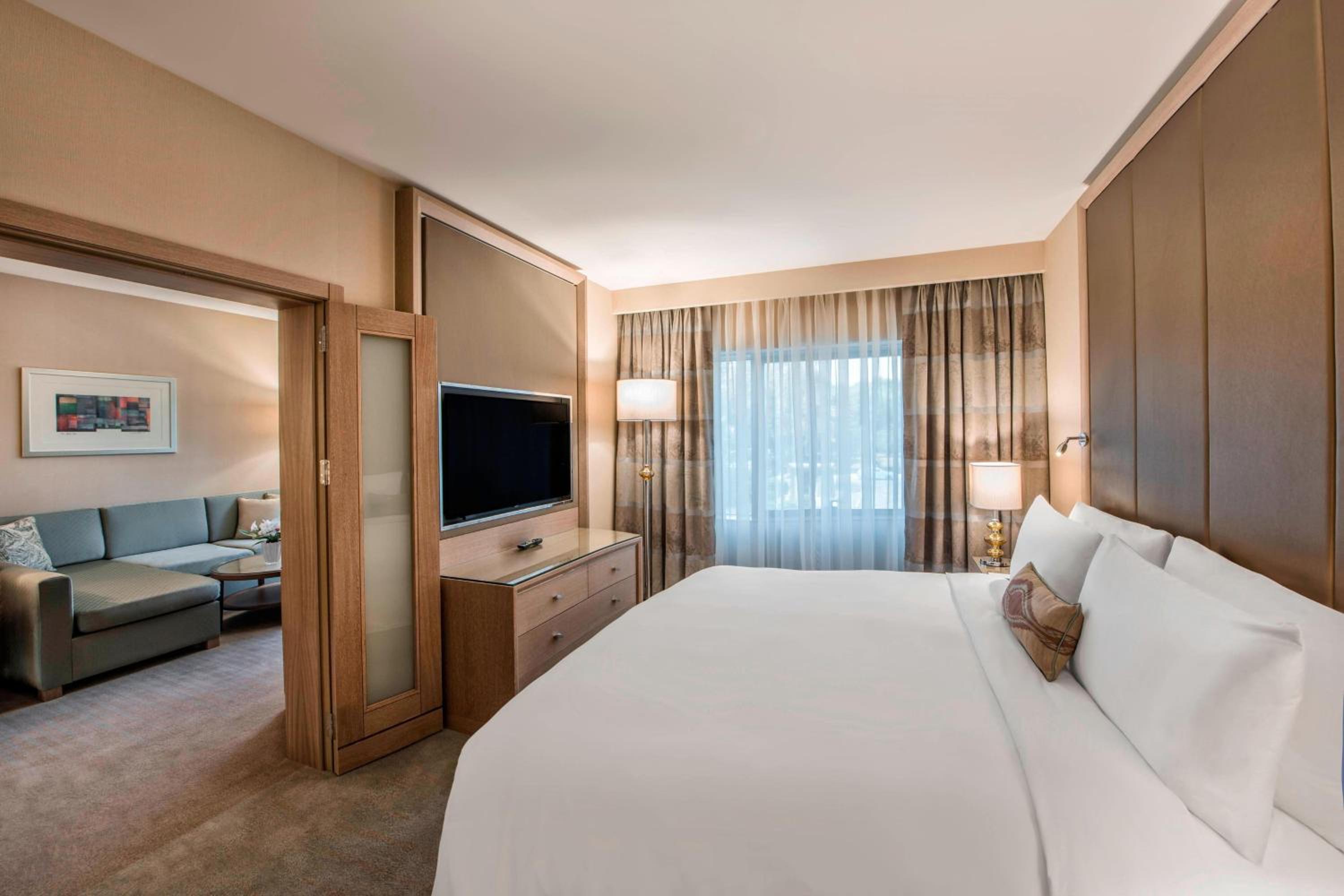 Family King Suite with Park View and Lounge Access