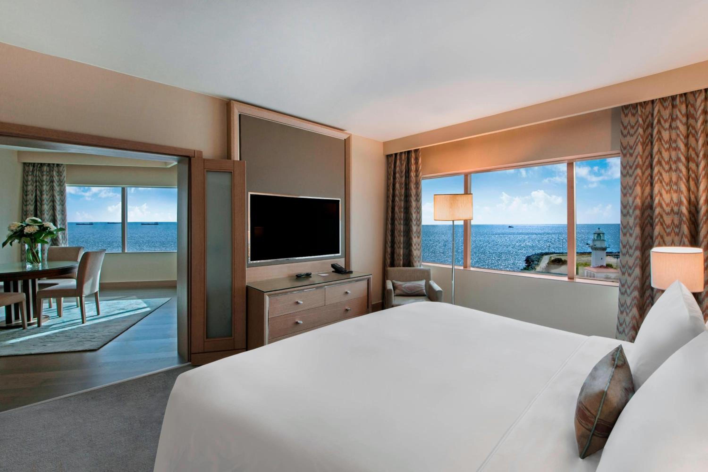 Ocean Suite with Sea View and Lounge Access
