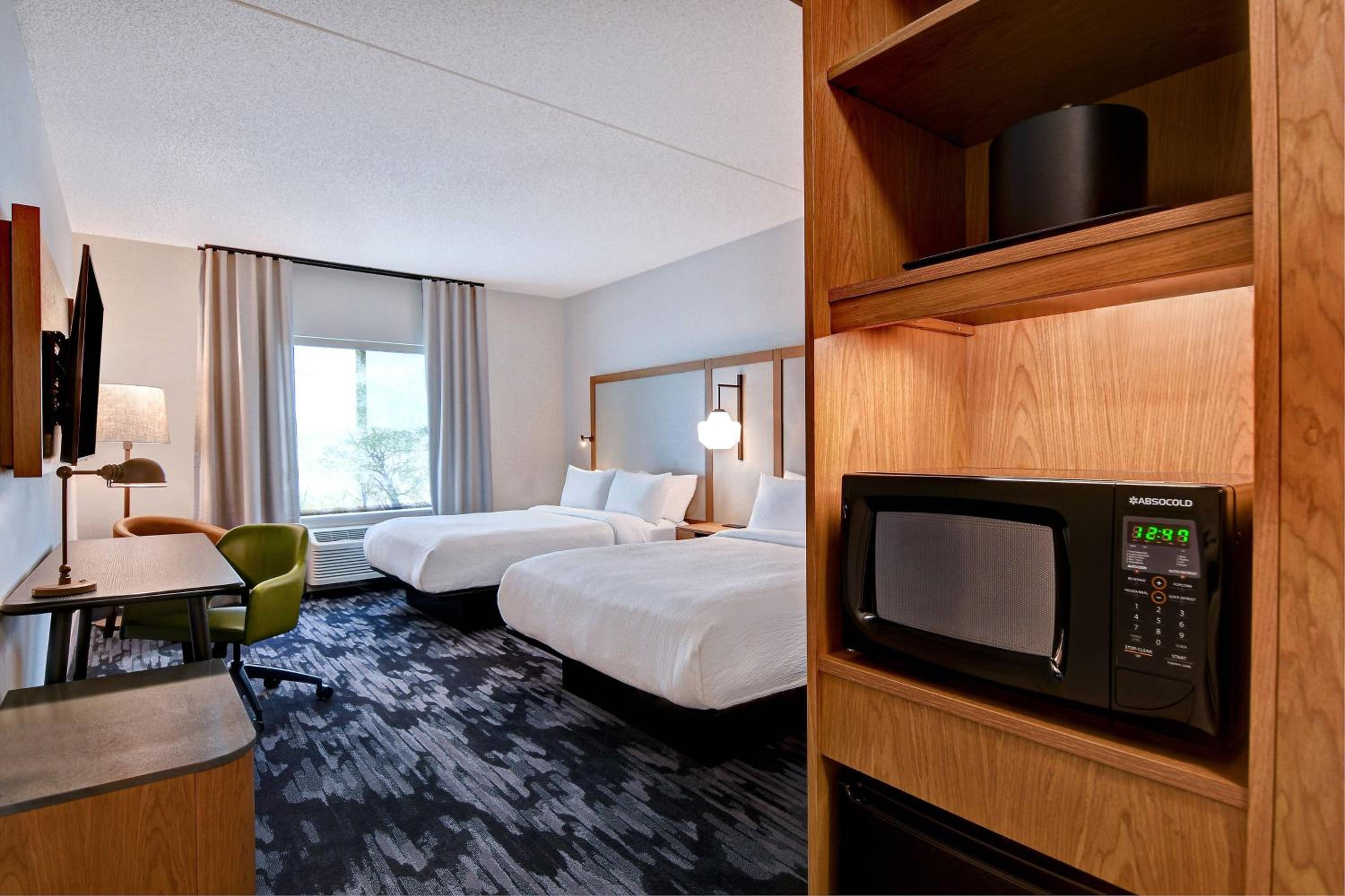 Double Queen Room - Photo 2