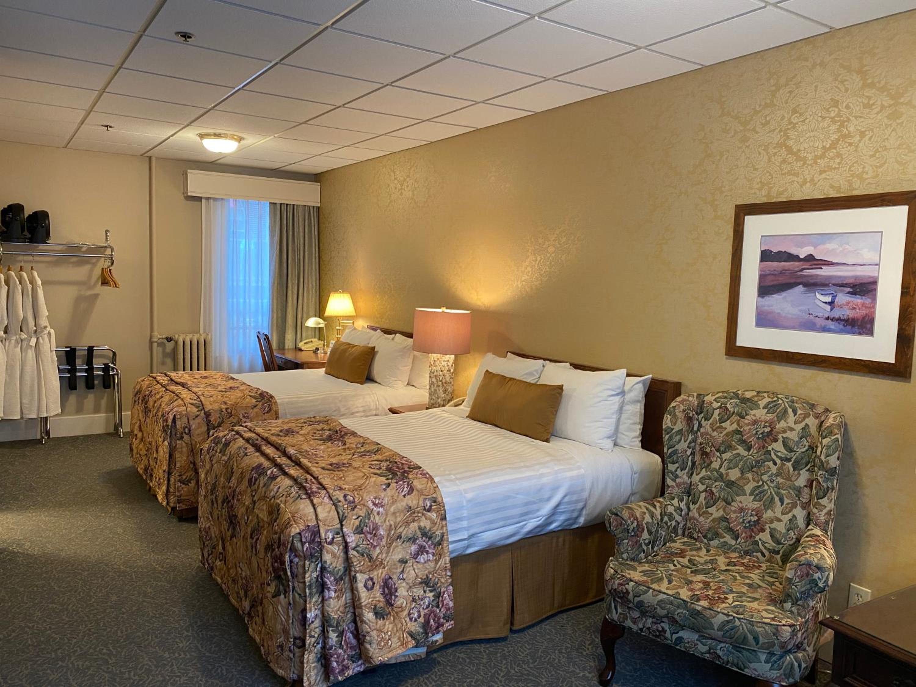 Double Room with Two Double Beds - Photo 1