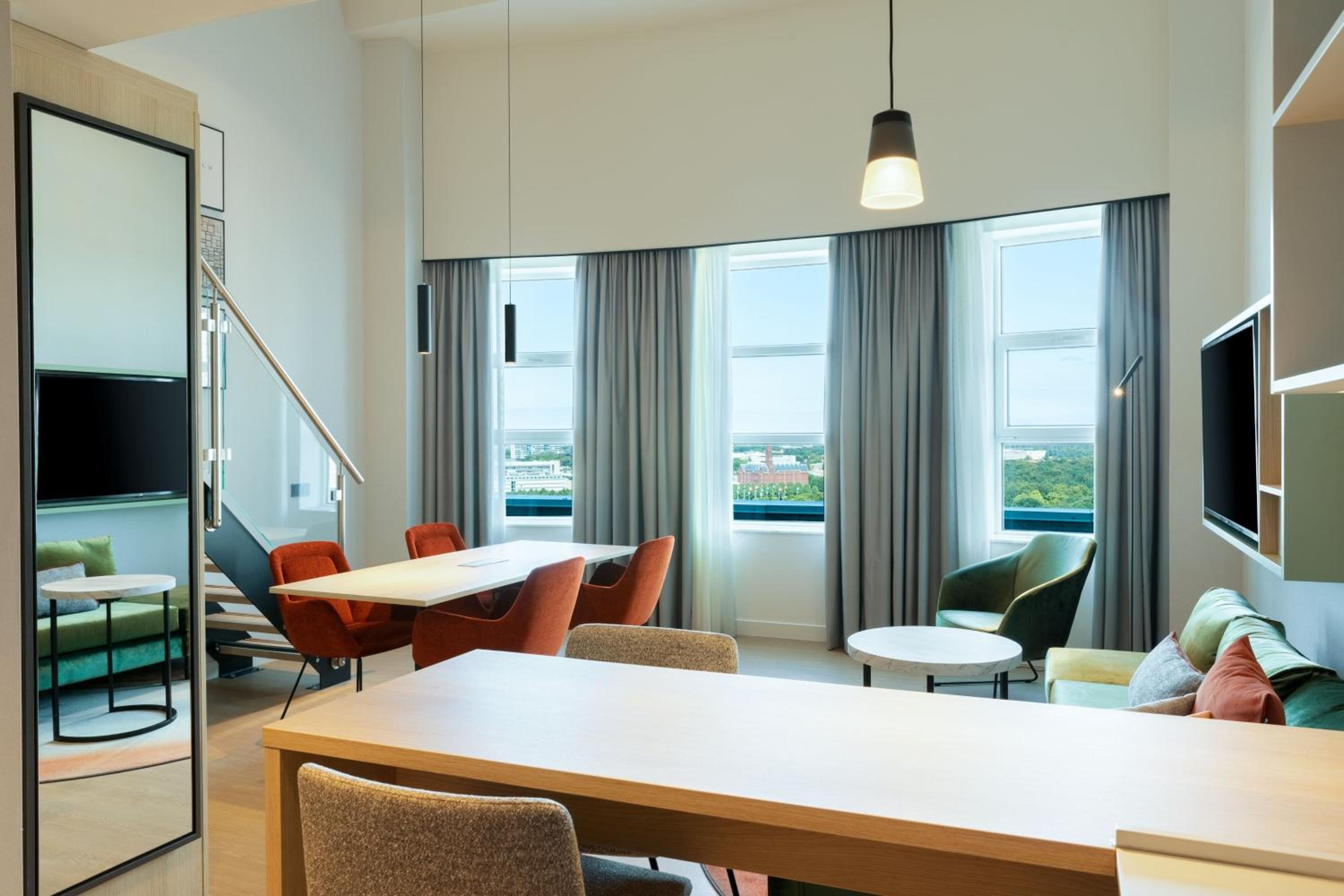 King Loft with Skyline View - Photo 3