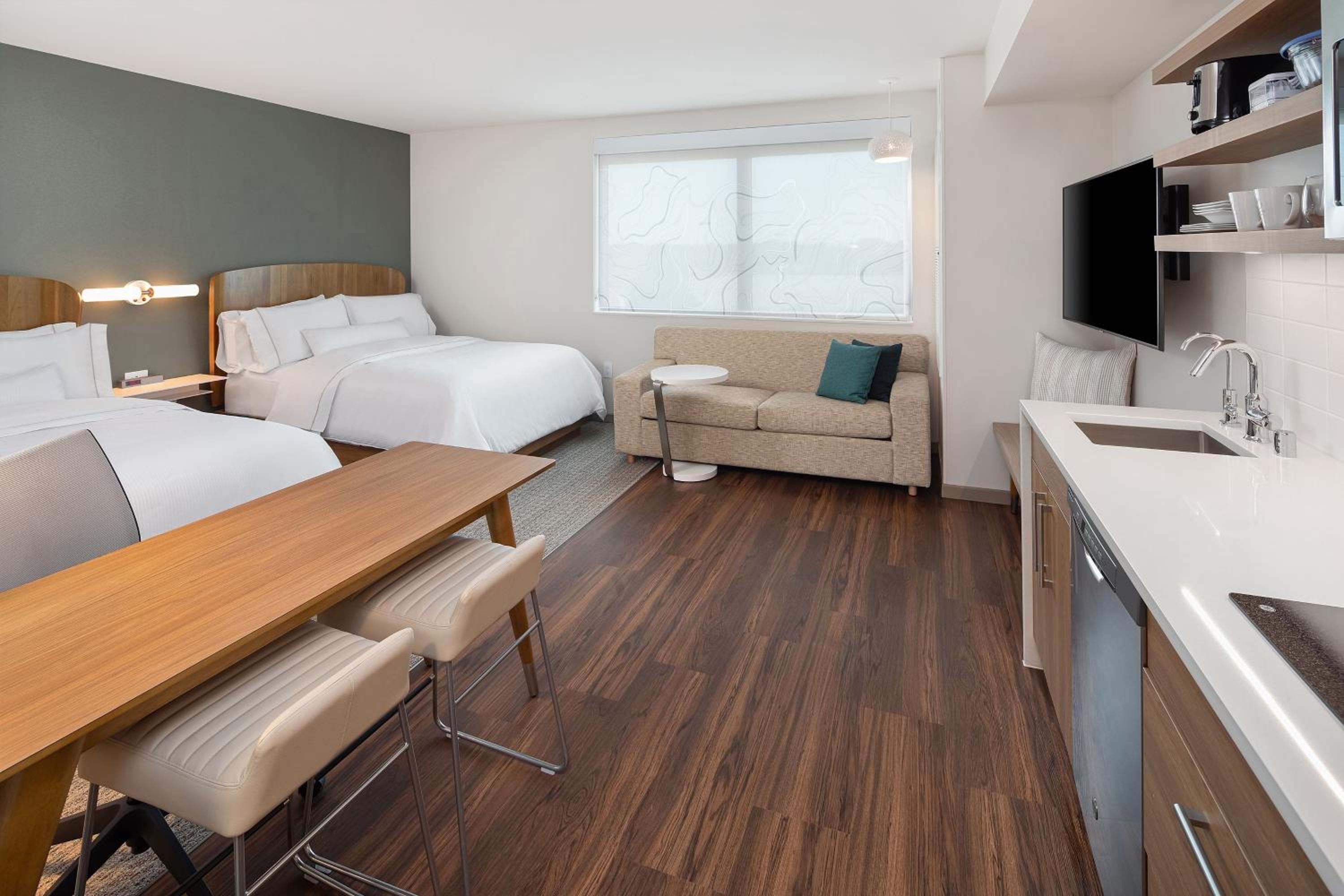 Queen Studio with Roll-in Shower - Mobility and Hearing Accessible