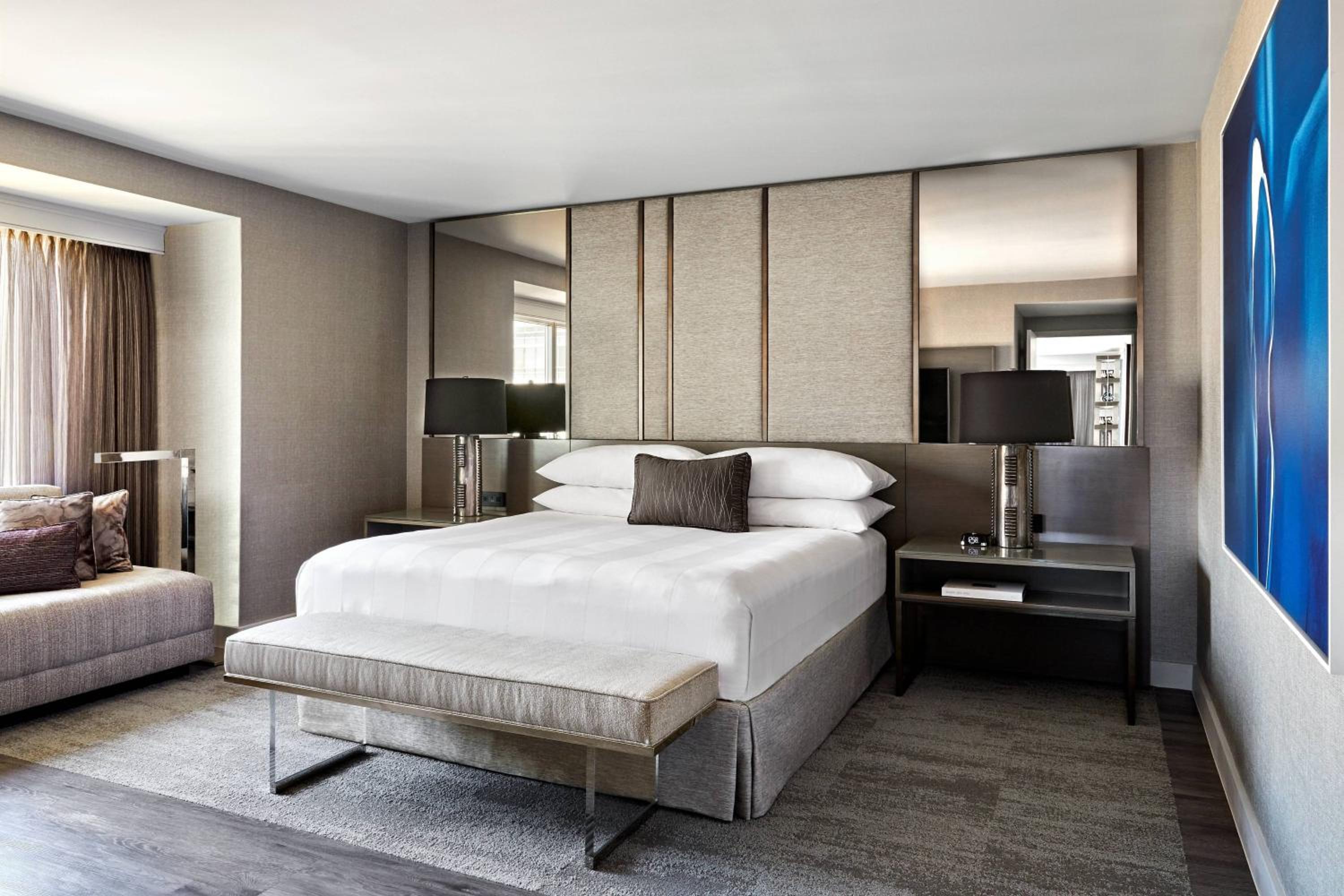 1 Bedroom Presidential Suite, 1 King, Bay view, Balcony