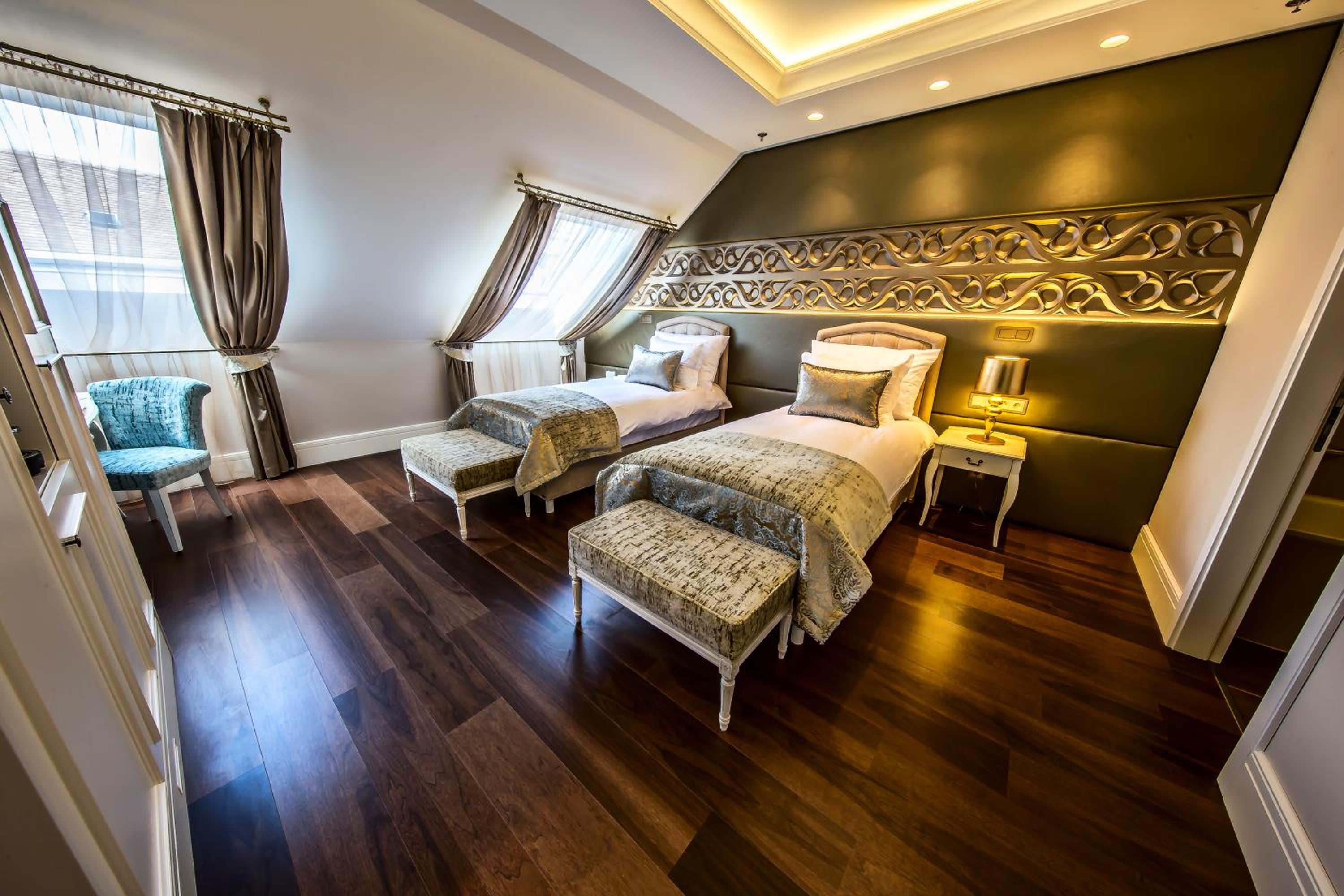 Deluxe Double or Twin Room