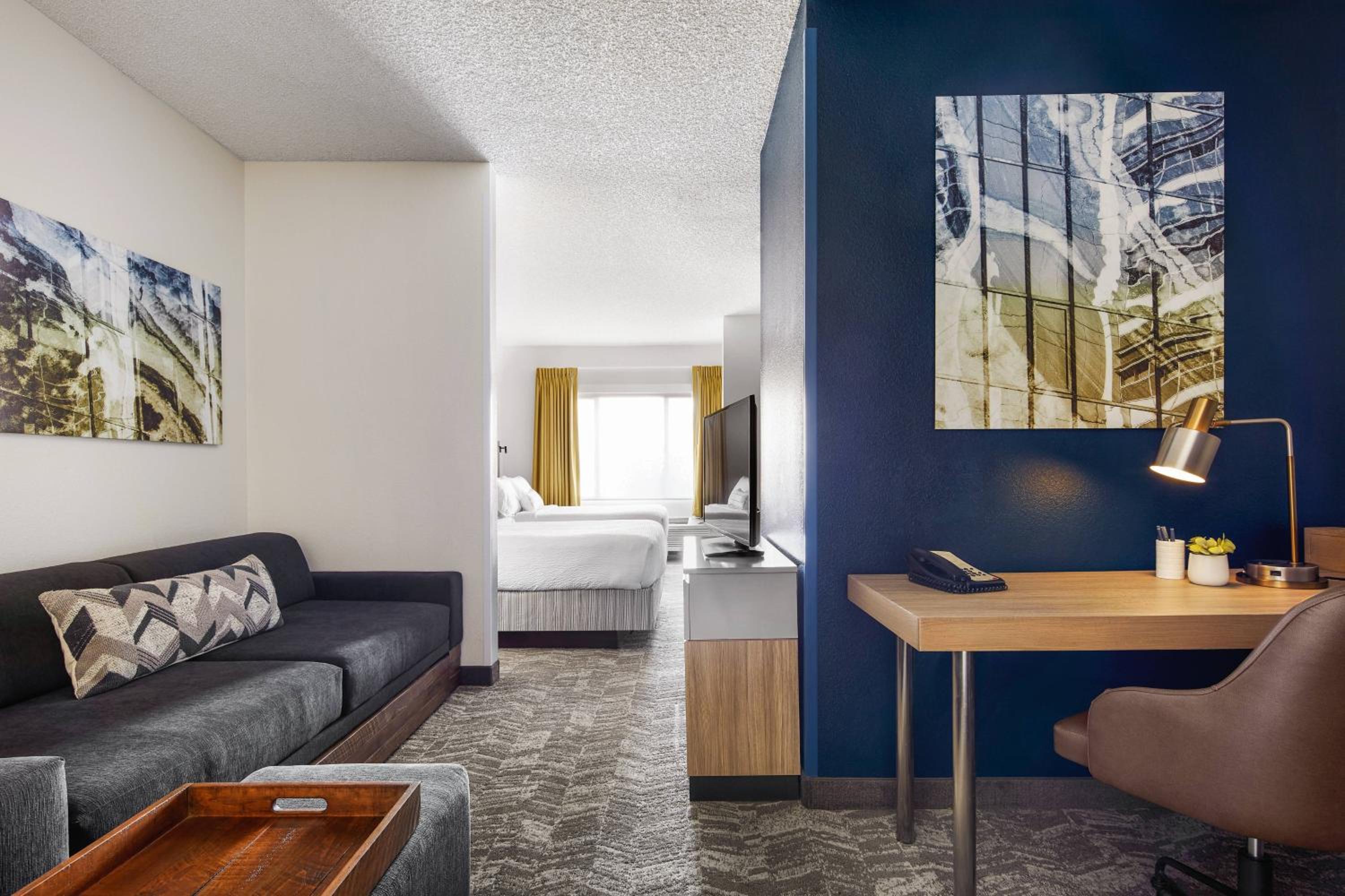 Studio with Two Queen Beds and Sofa Bed