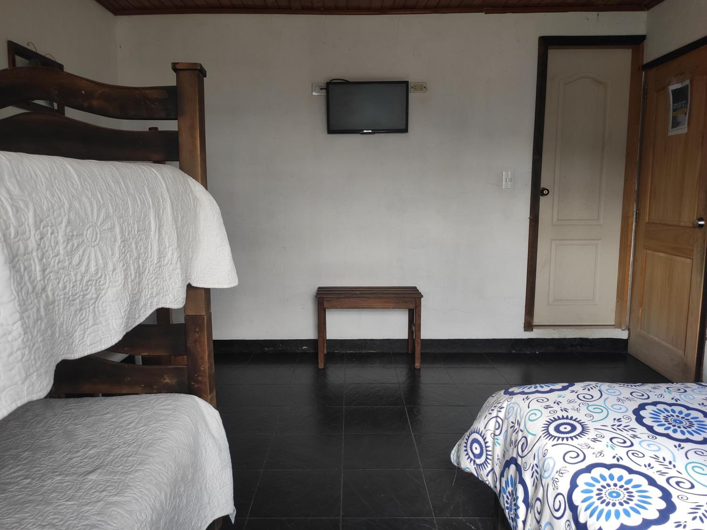 Quadruple Room with Garden View photo 3