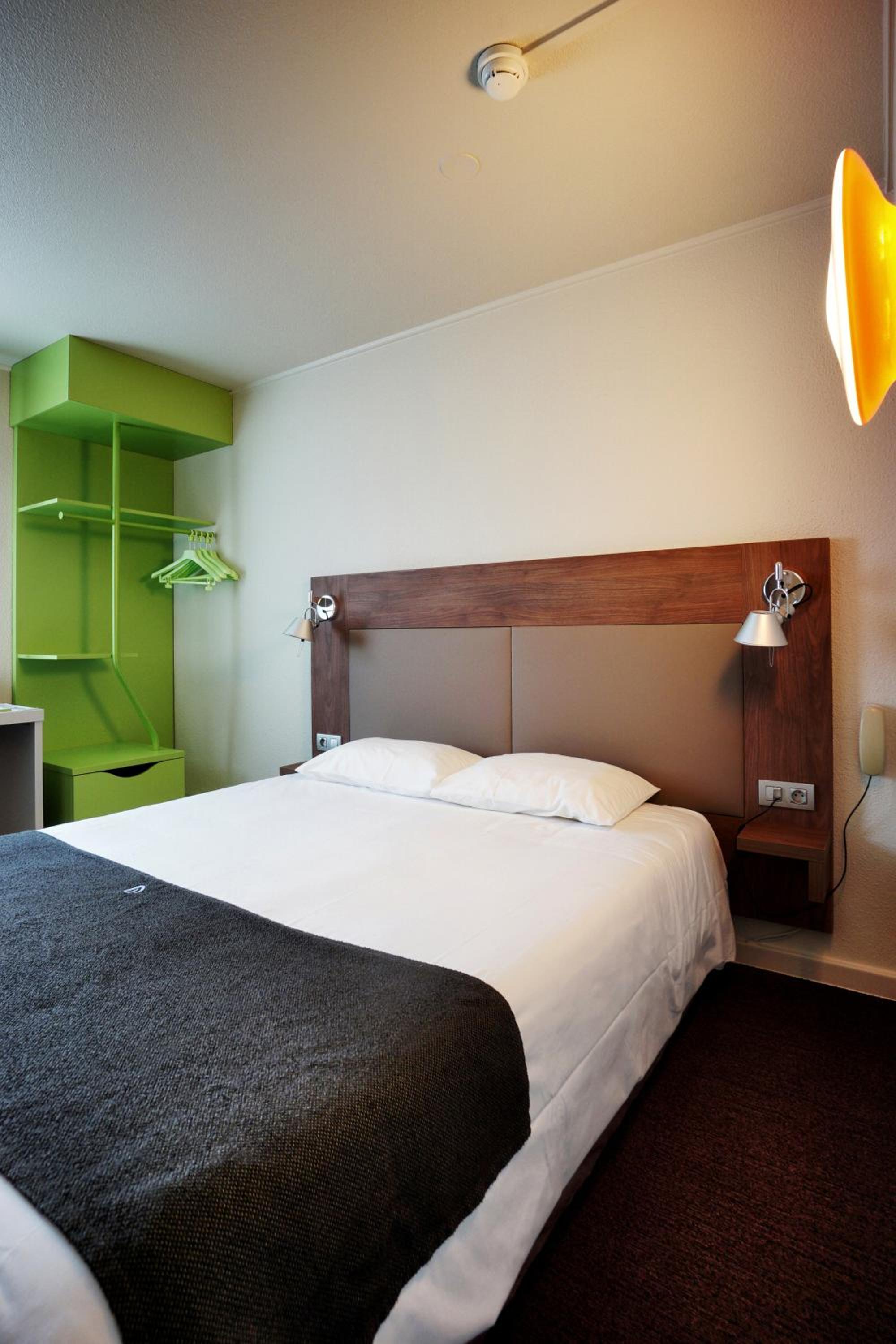Standard Double Room - Photo 5