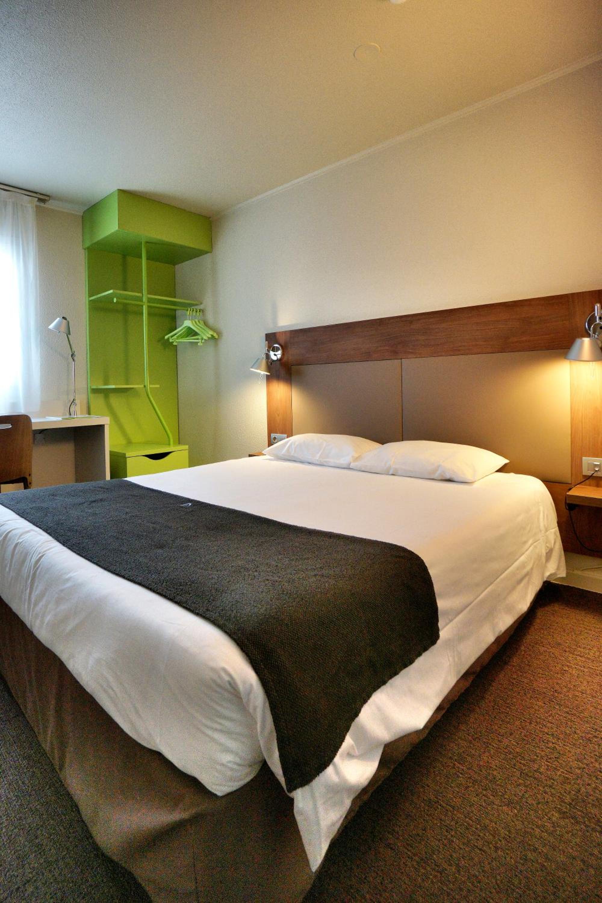 Standard Double Room - Photo 1