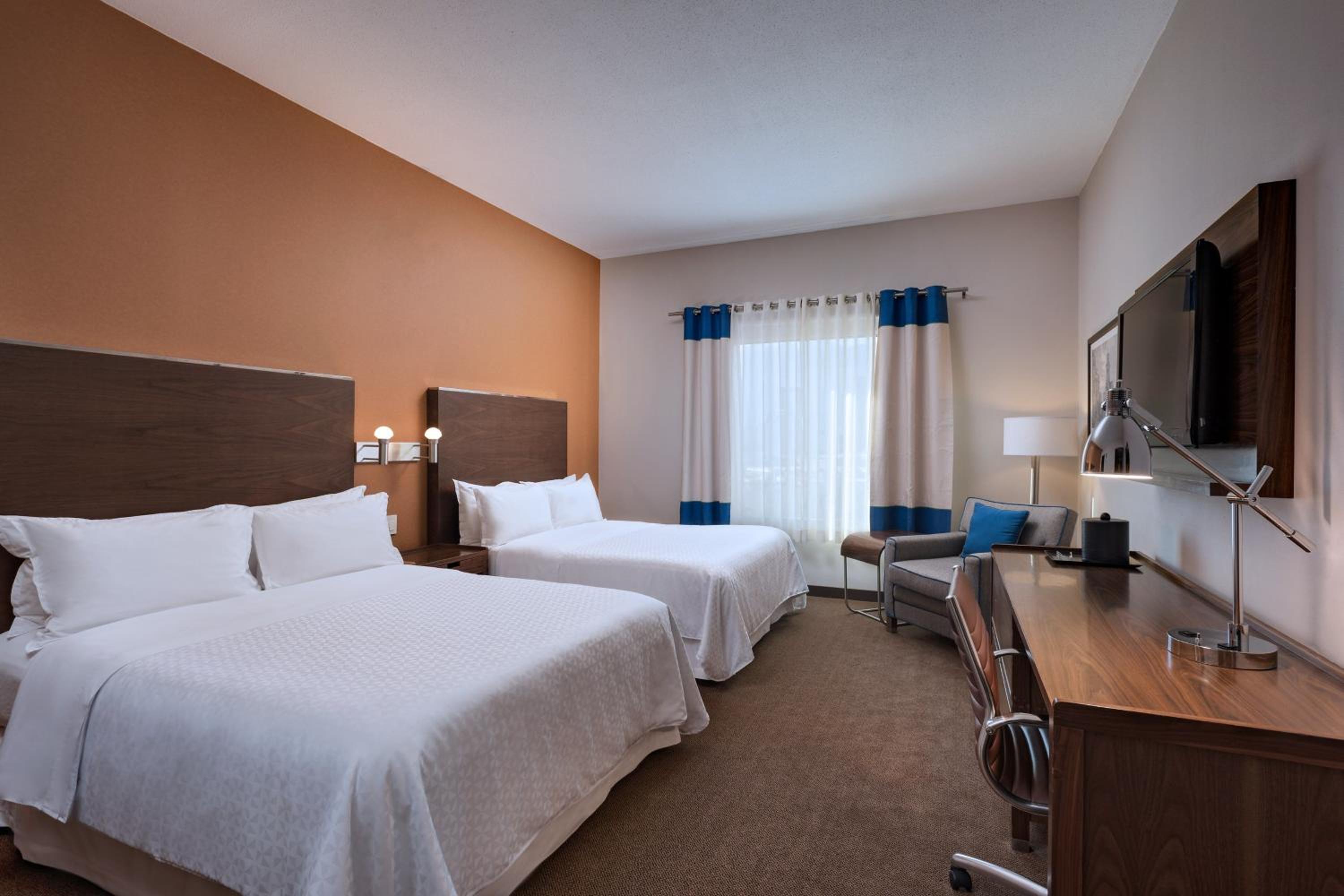Superior Executive, Guest room, 2 Queen(s) - Photo 1