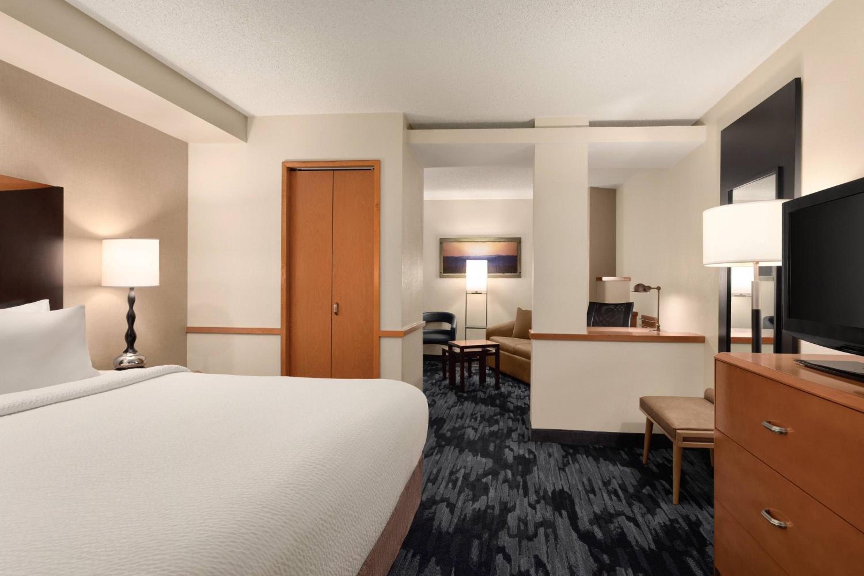 King Suite with Sofa Bed - Photo 3