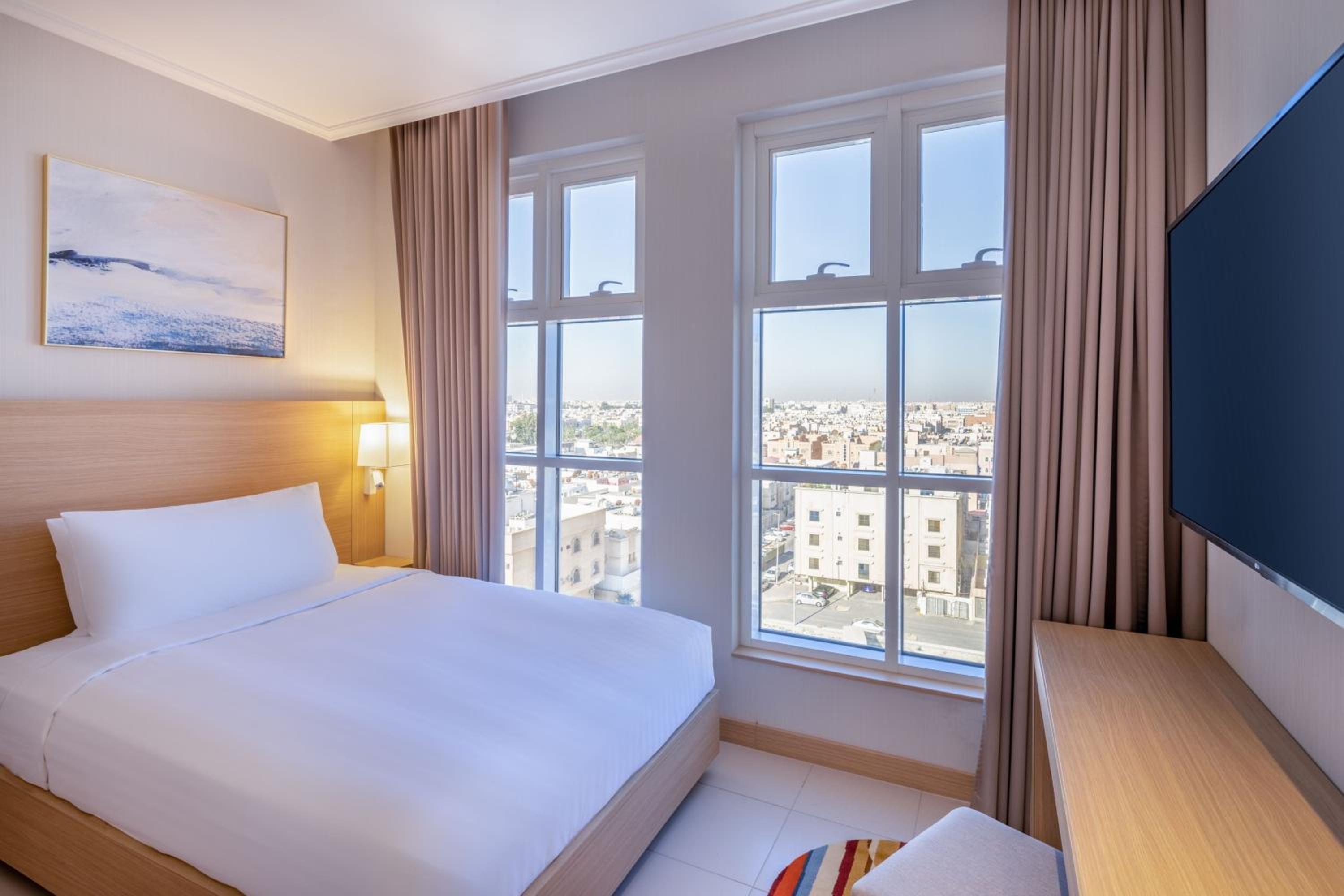 Two-Bedroom Suite with City View - Photo 1