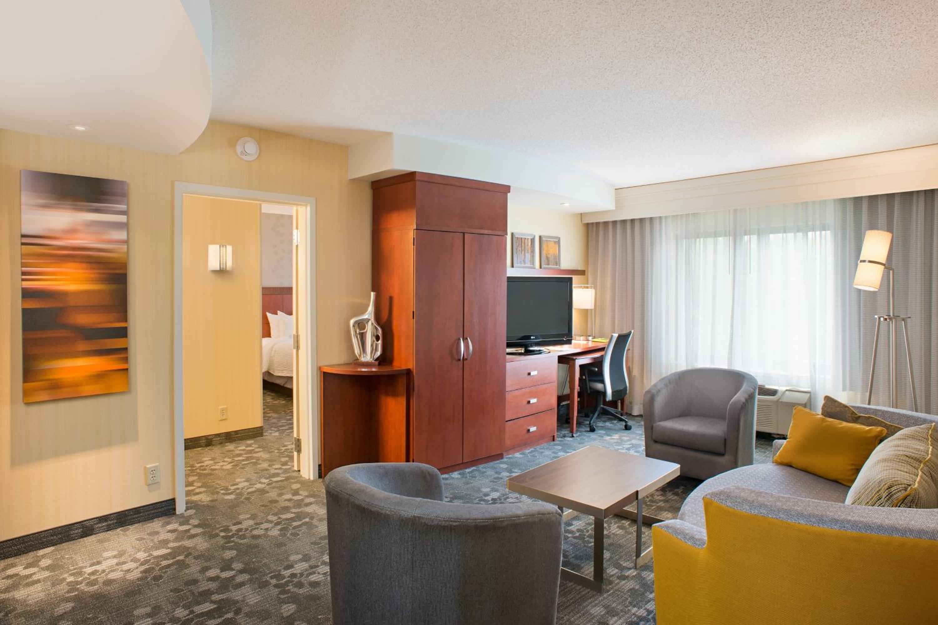 King Suite with Sofa Bed - Photo 2