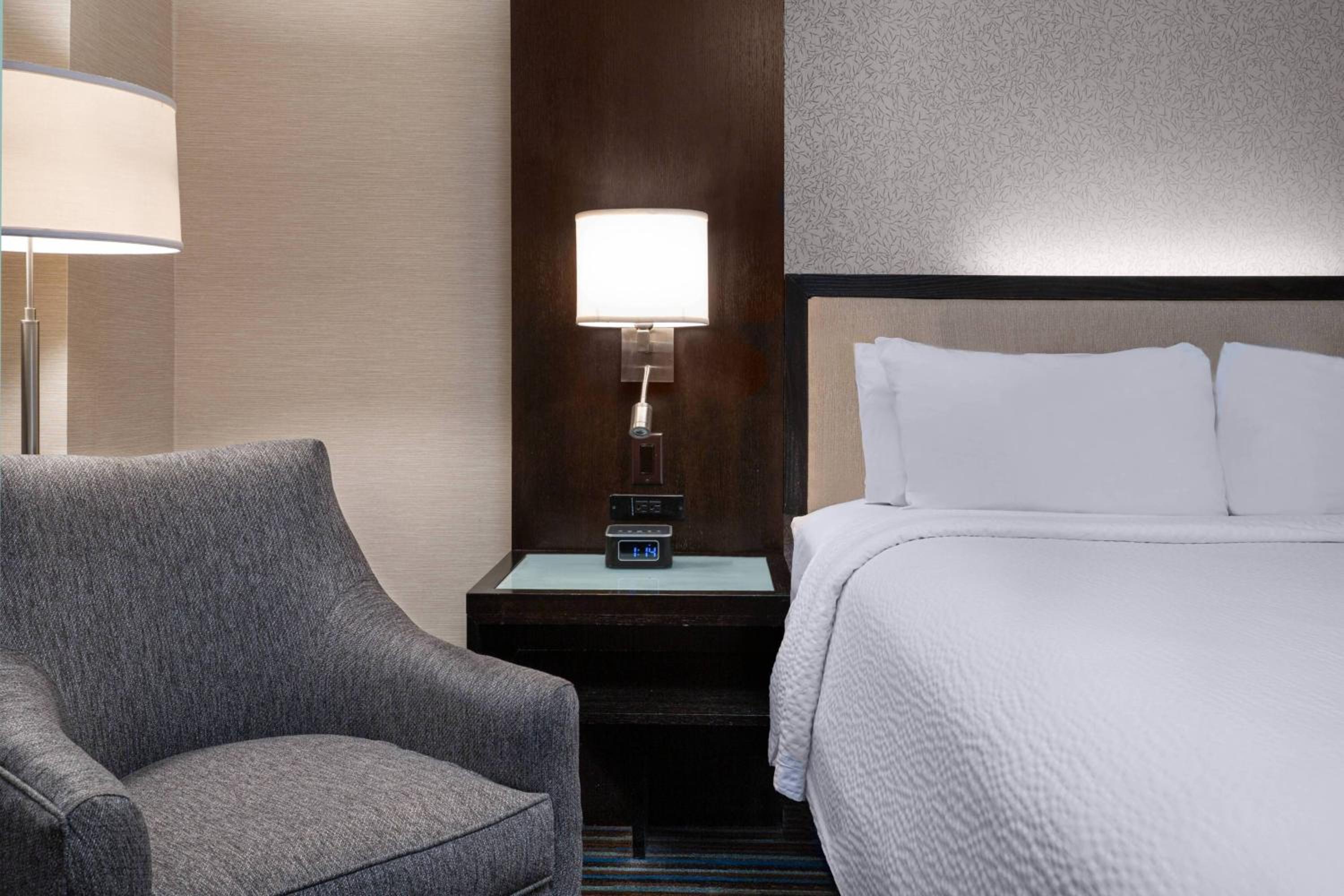 Double Room with Two Double Beds thumbnail 6