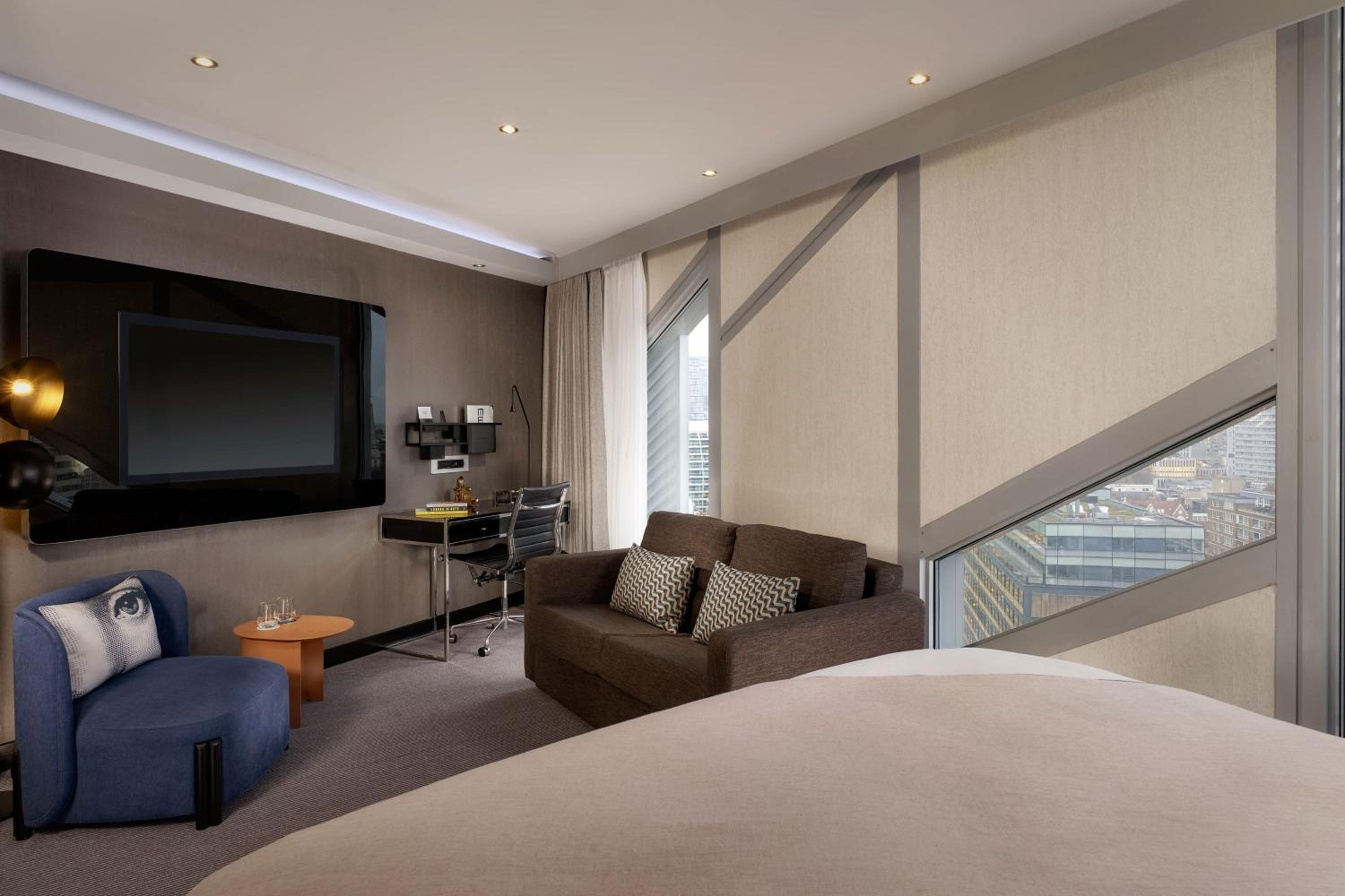 Junior Suite Dreams, Junior Suite, 1 King, Sofa bed