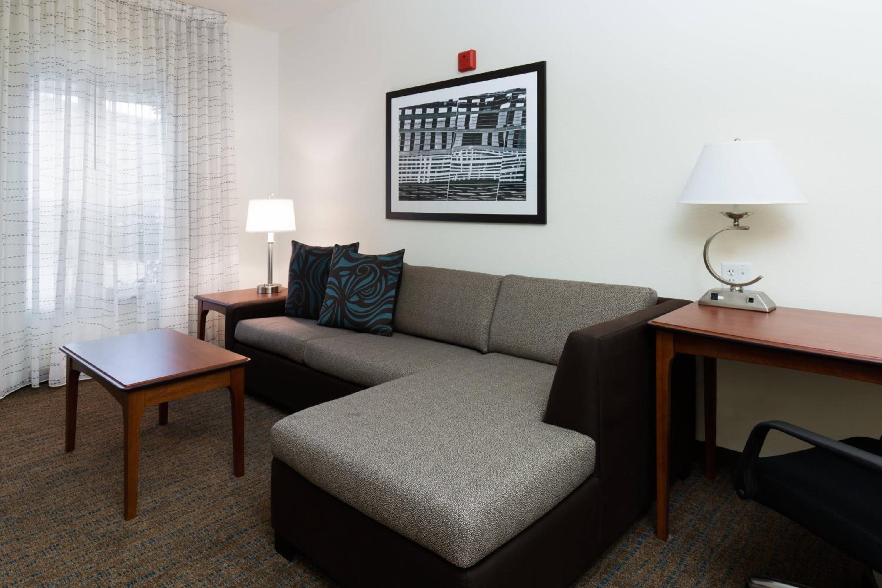 One-Bedroom King Suite - Photo 5