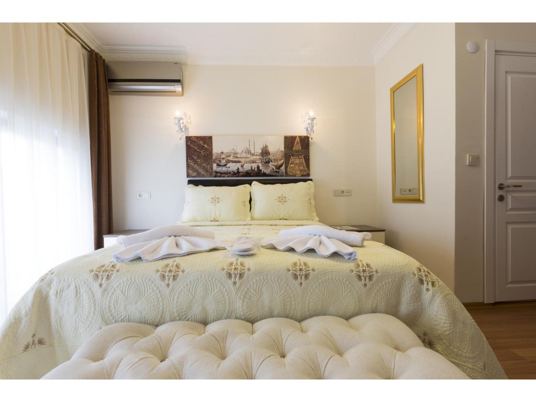 Deluxe Double Room photo 3