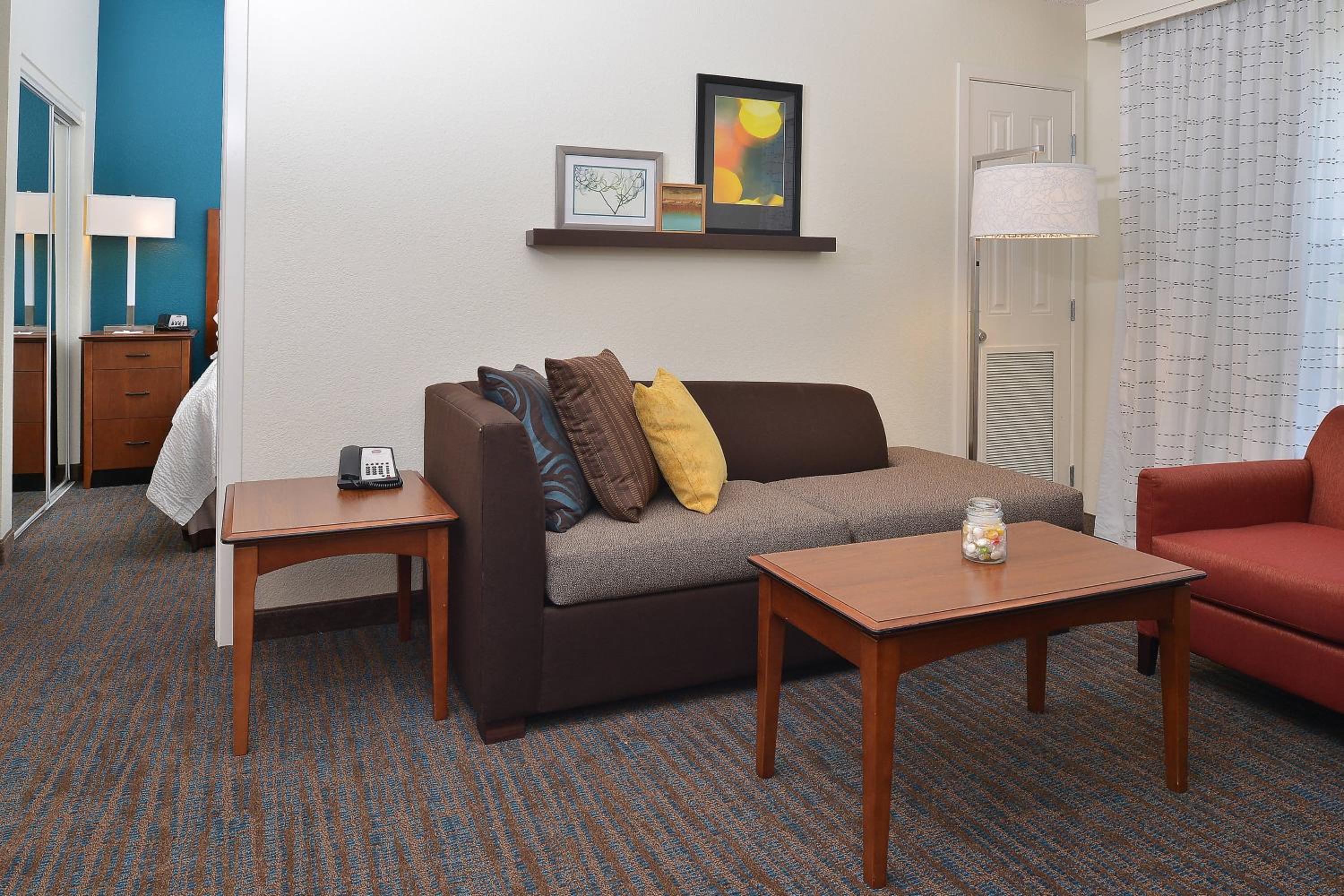 One-Bedroom Suite - Photo 1