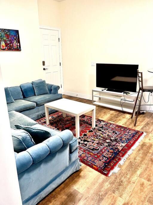 Two-Bedroom Apartment photo 2