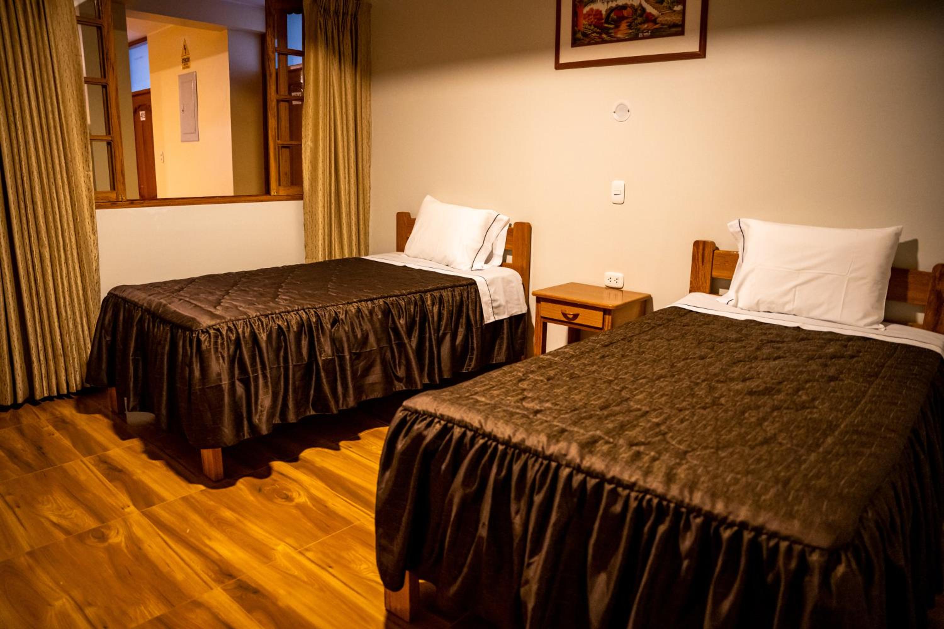 Deluxe Twin Room photo 2