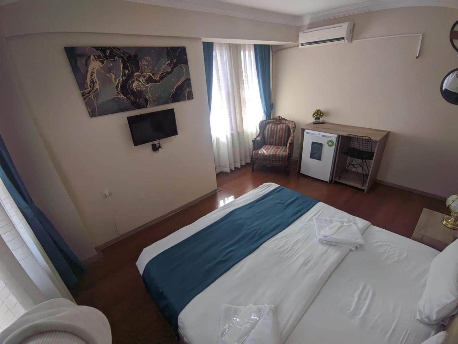 Deluxe Double Room with Sea View - Photo 7