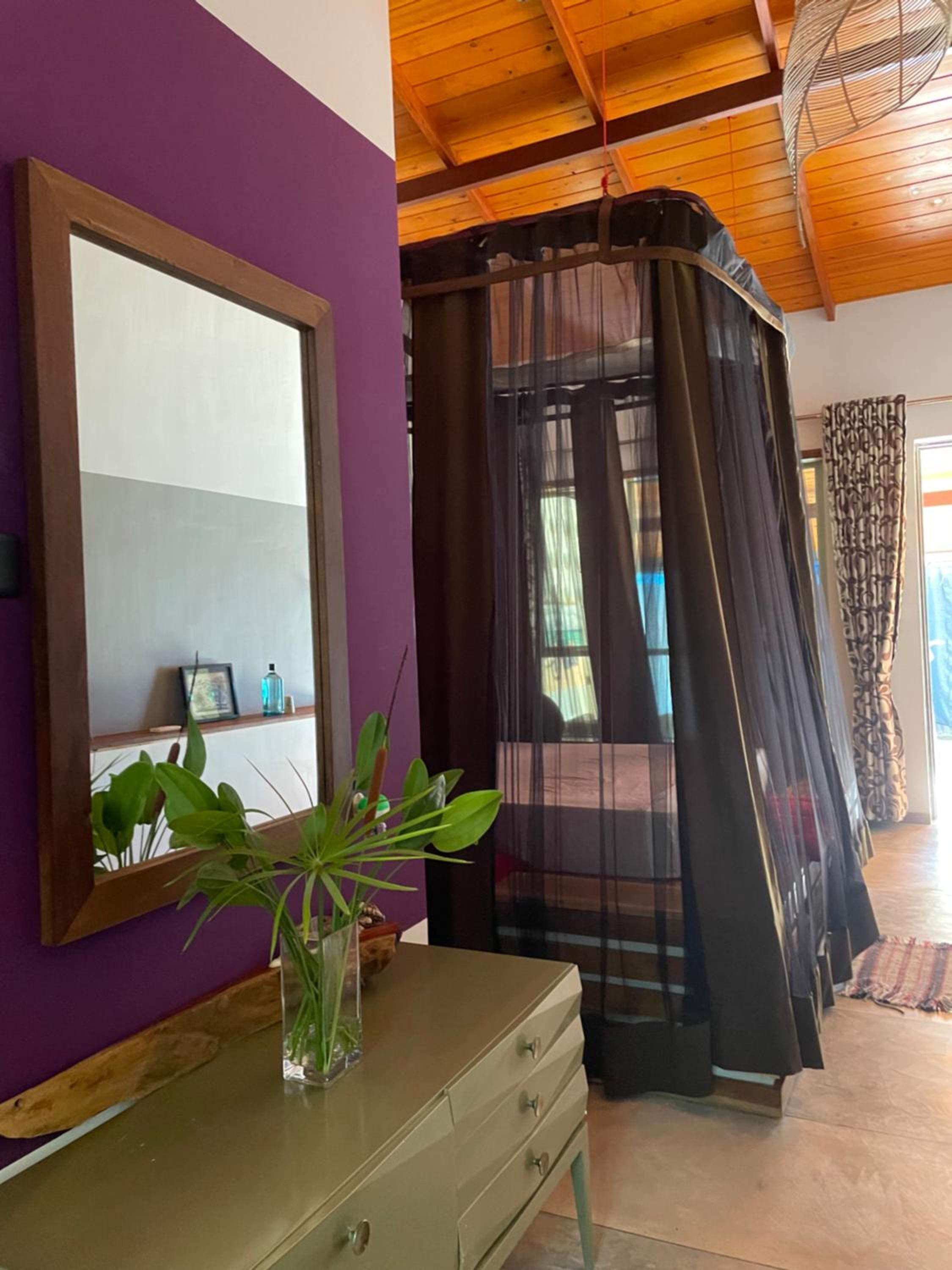 Queen Room with Balcony photo 3