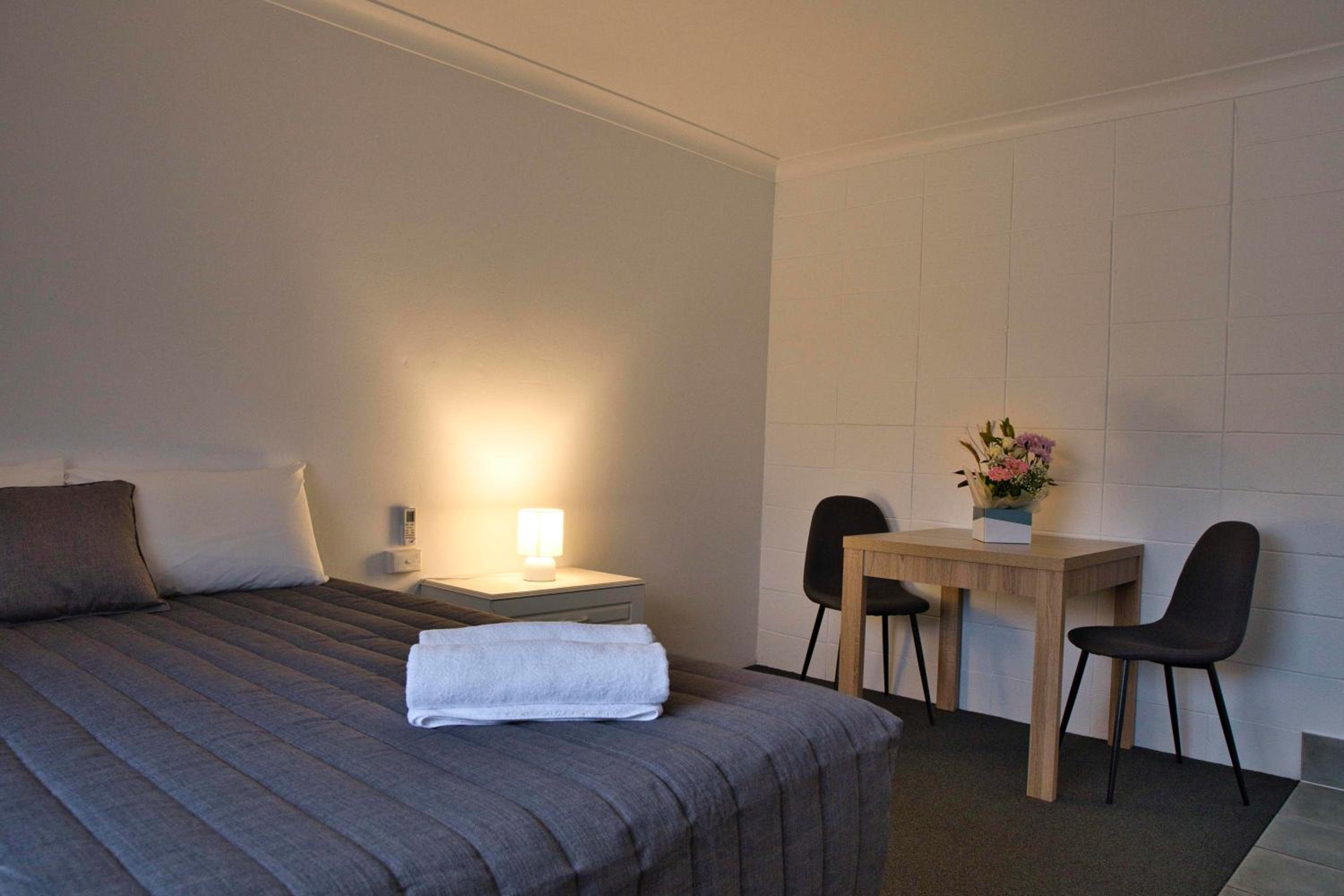Queen Room photo 3