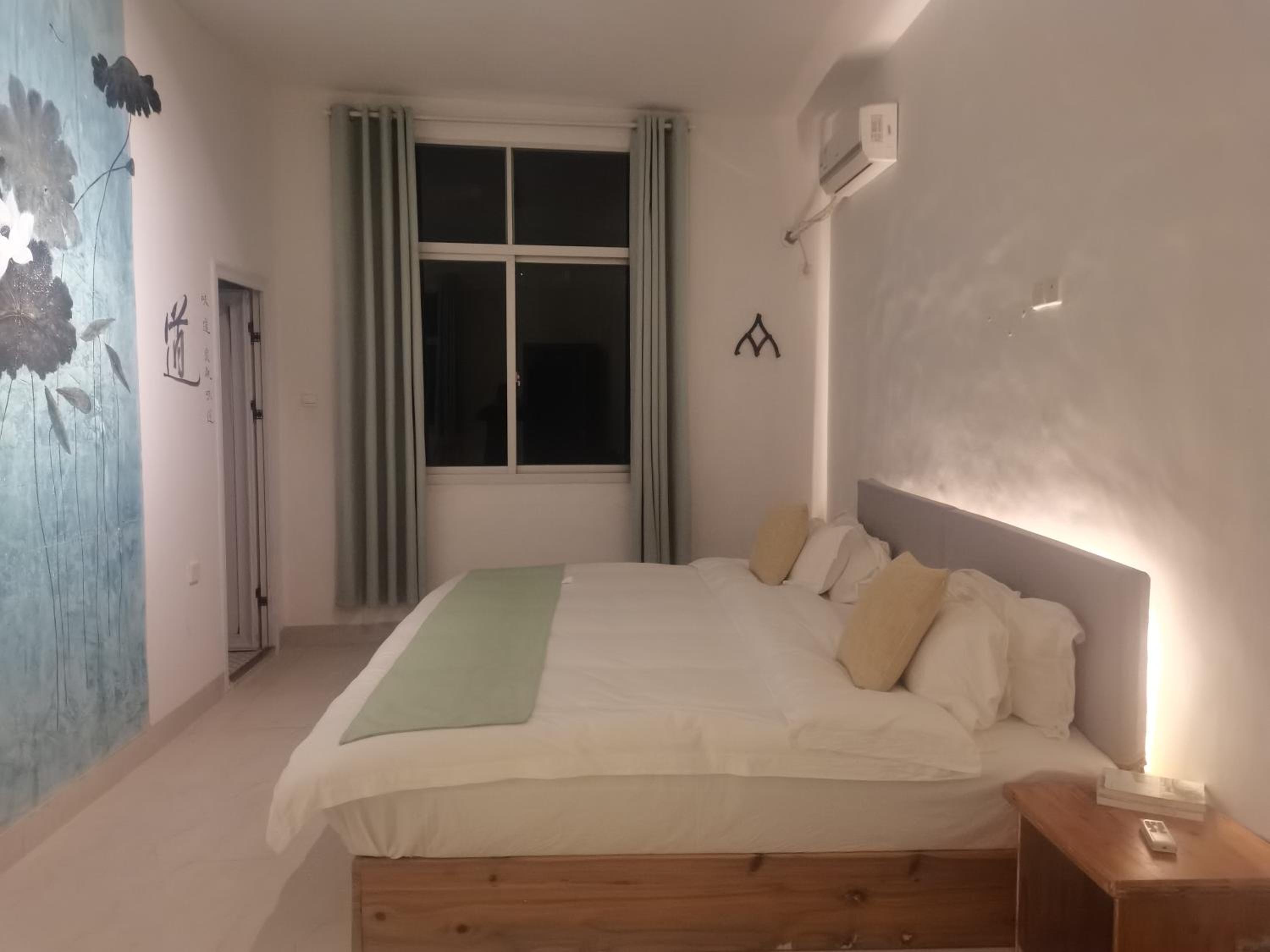 Double Room with Spa Bath photo 3