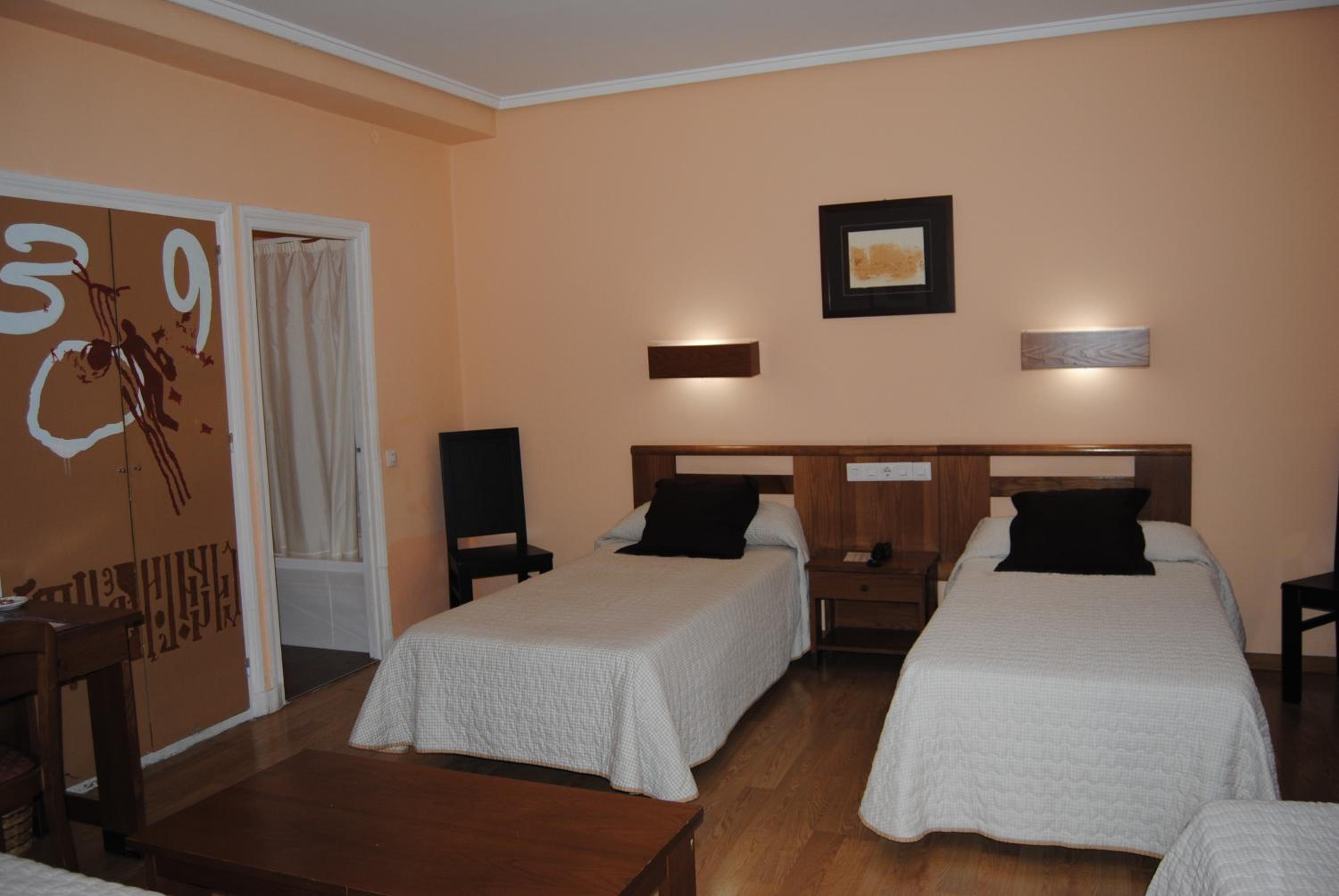 Triple Room - Photo 5