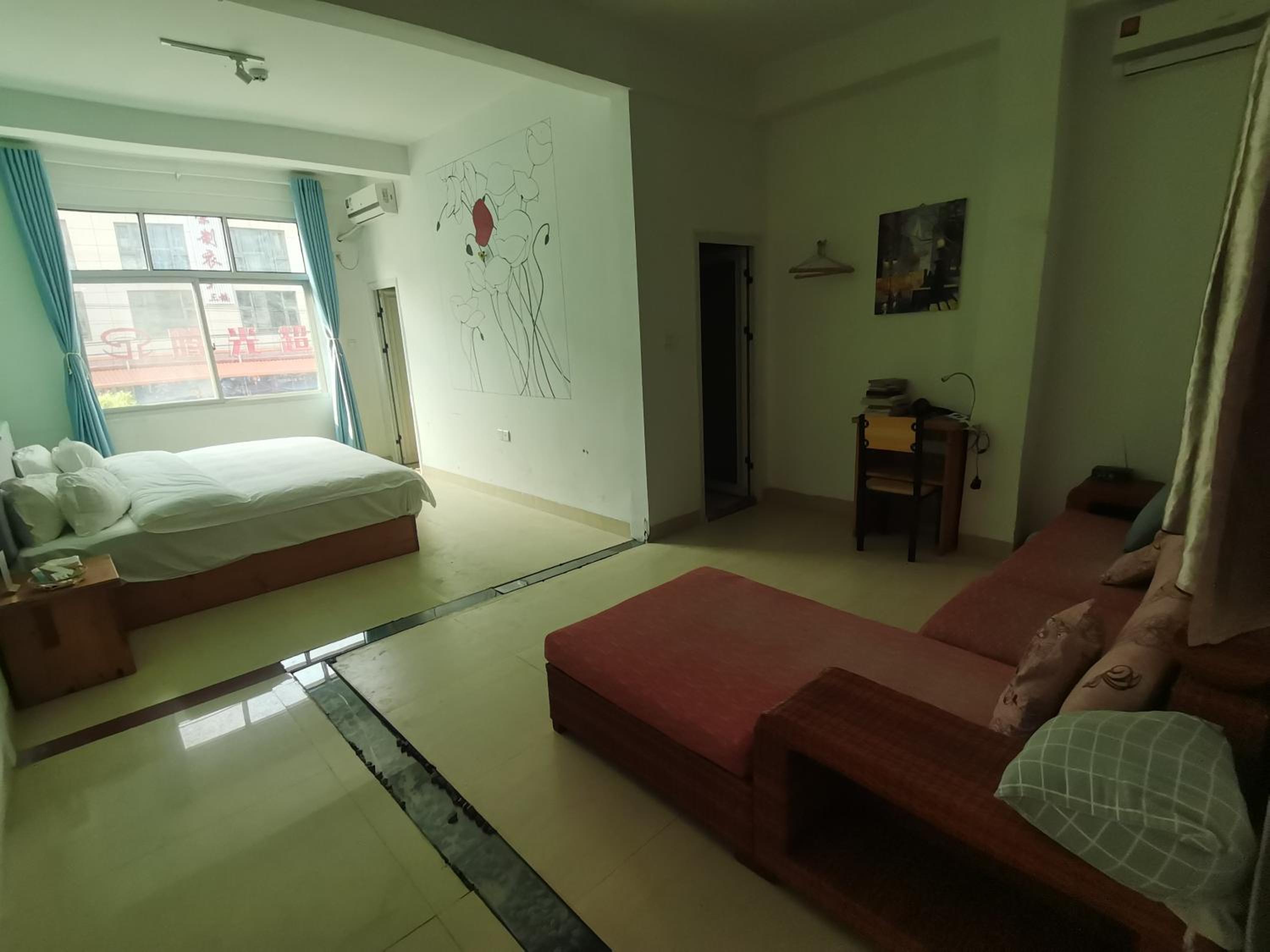 Double Room with Spa Bath photo 2