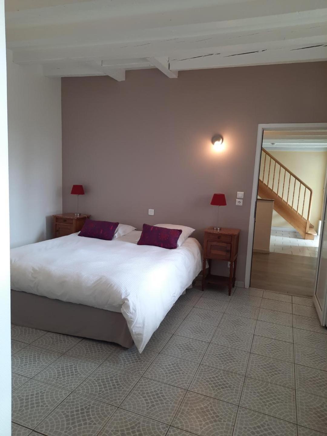 Three-Bedroom House photo 2