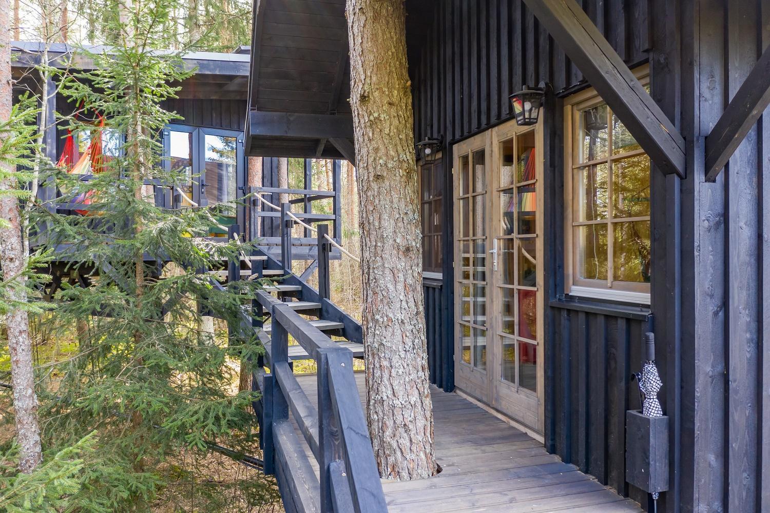 Treehouse - Photo 12