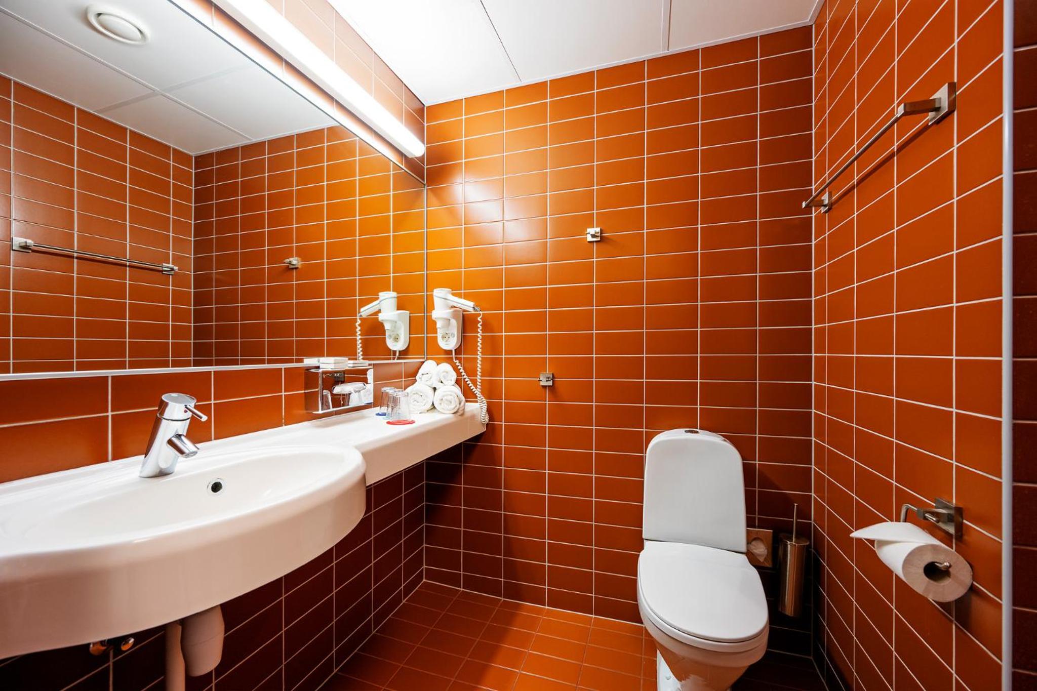 Standard Twin Room - Photo 2