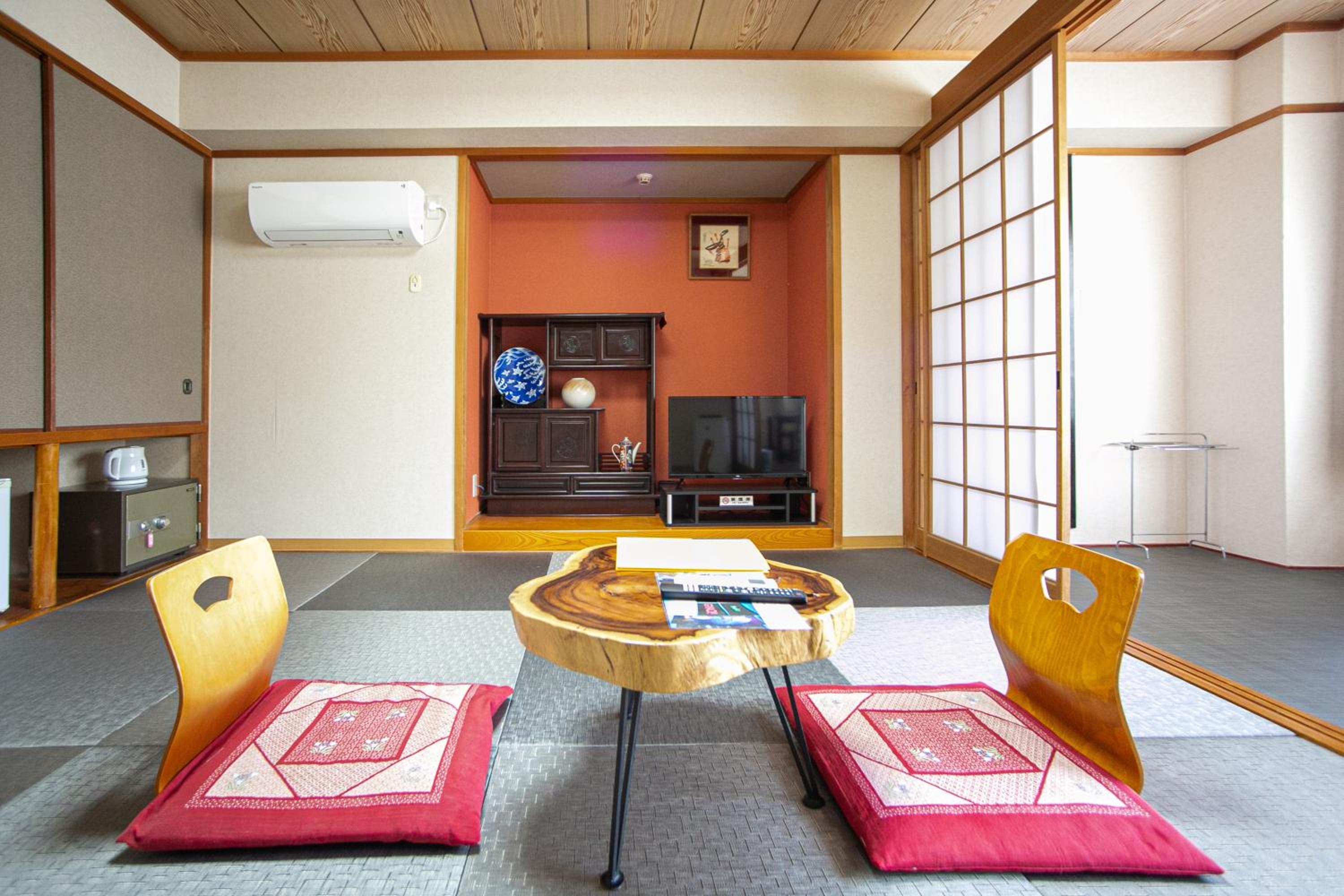 Japanese-Style Room 203,205,302,303,305 - Photo 4