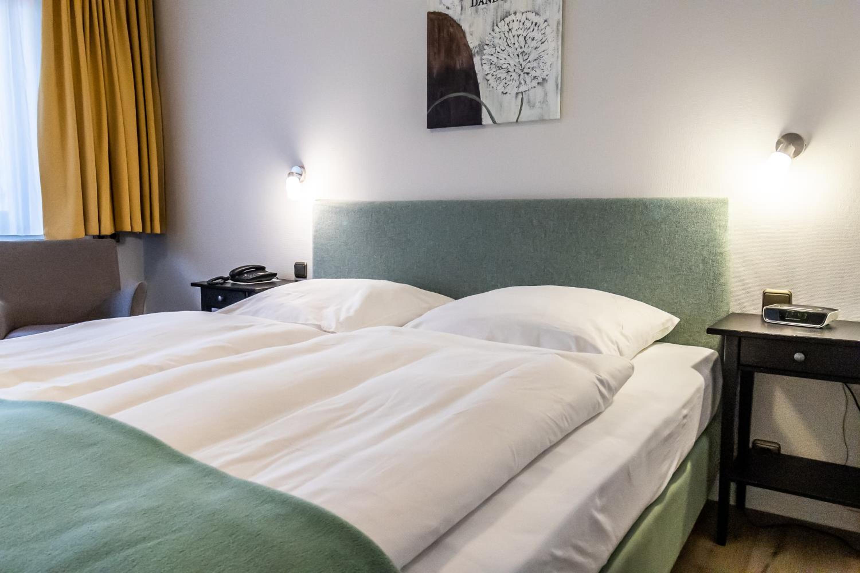 Standard Double Room - Photo 2