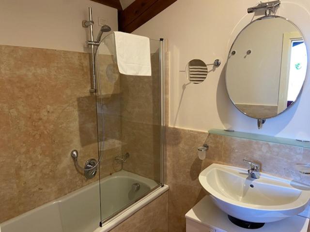 Apartment - Split Level - Photo 11