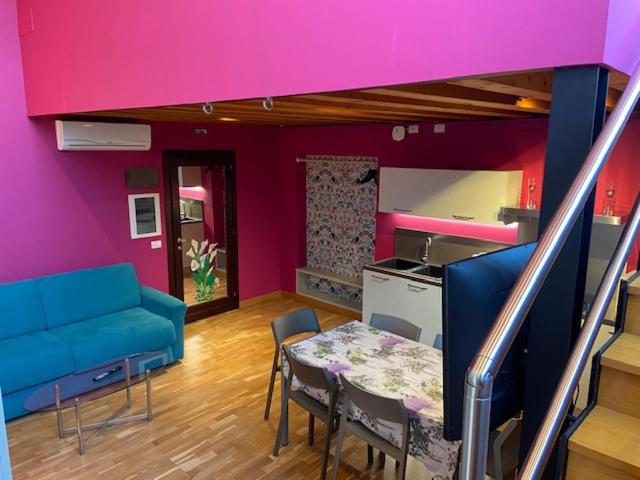 Apartment - Split Level - Photo 9