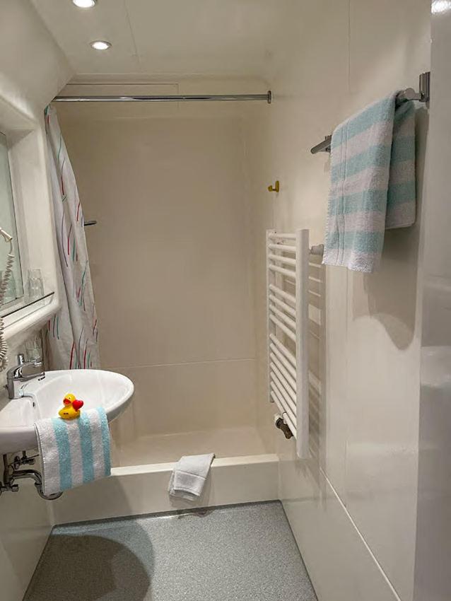 Family Room with Shower photo 3