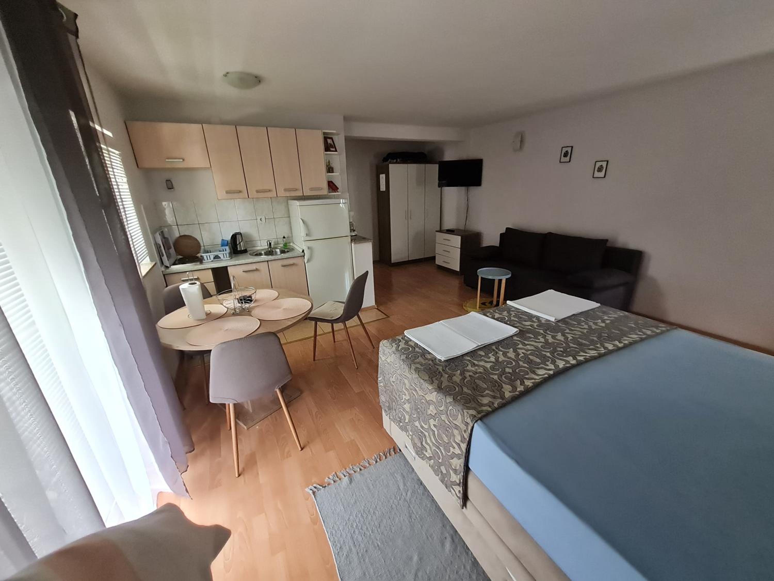 Apartment - Photo 11