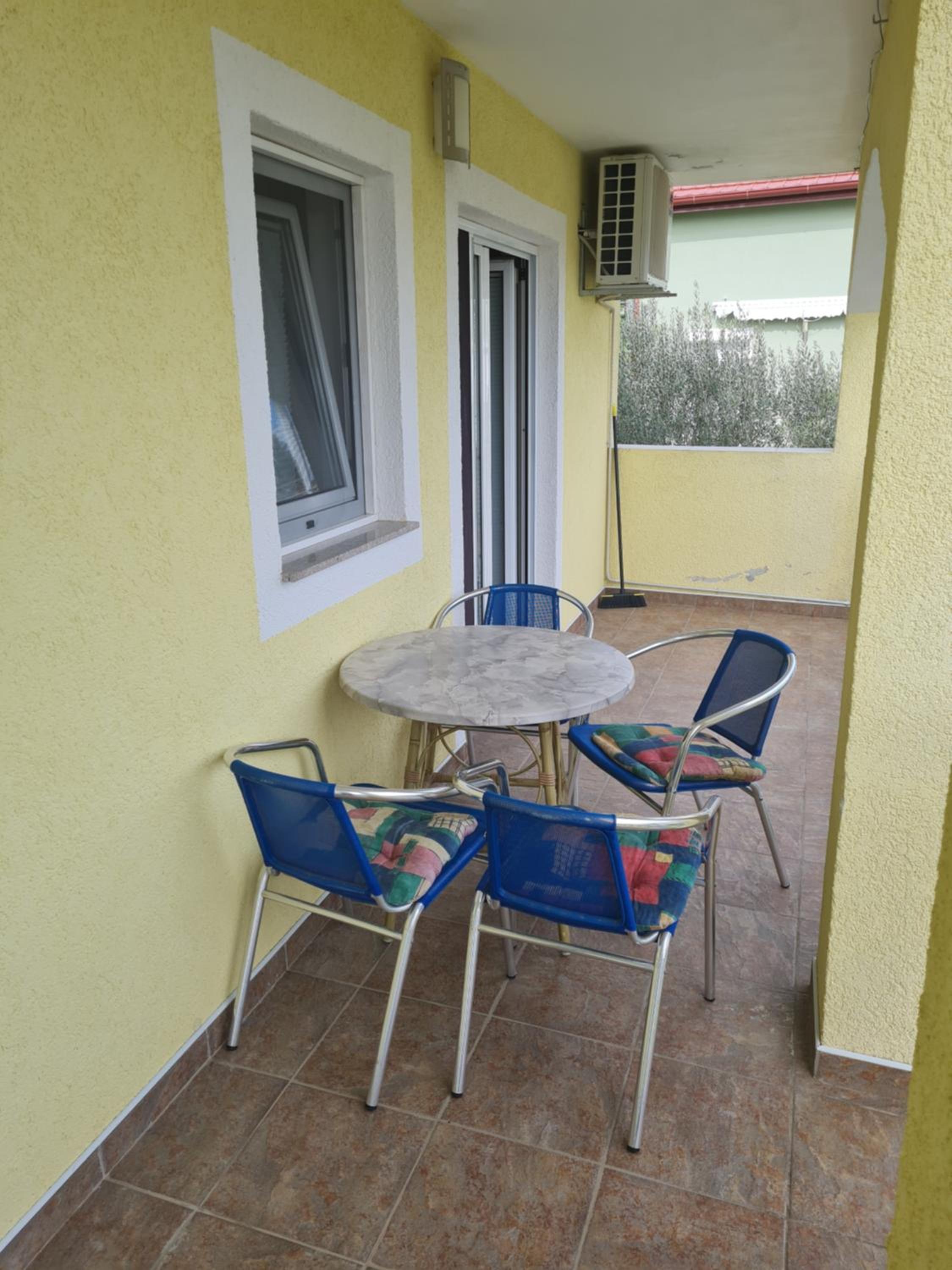 Apartment - Photo 3