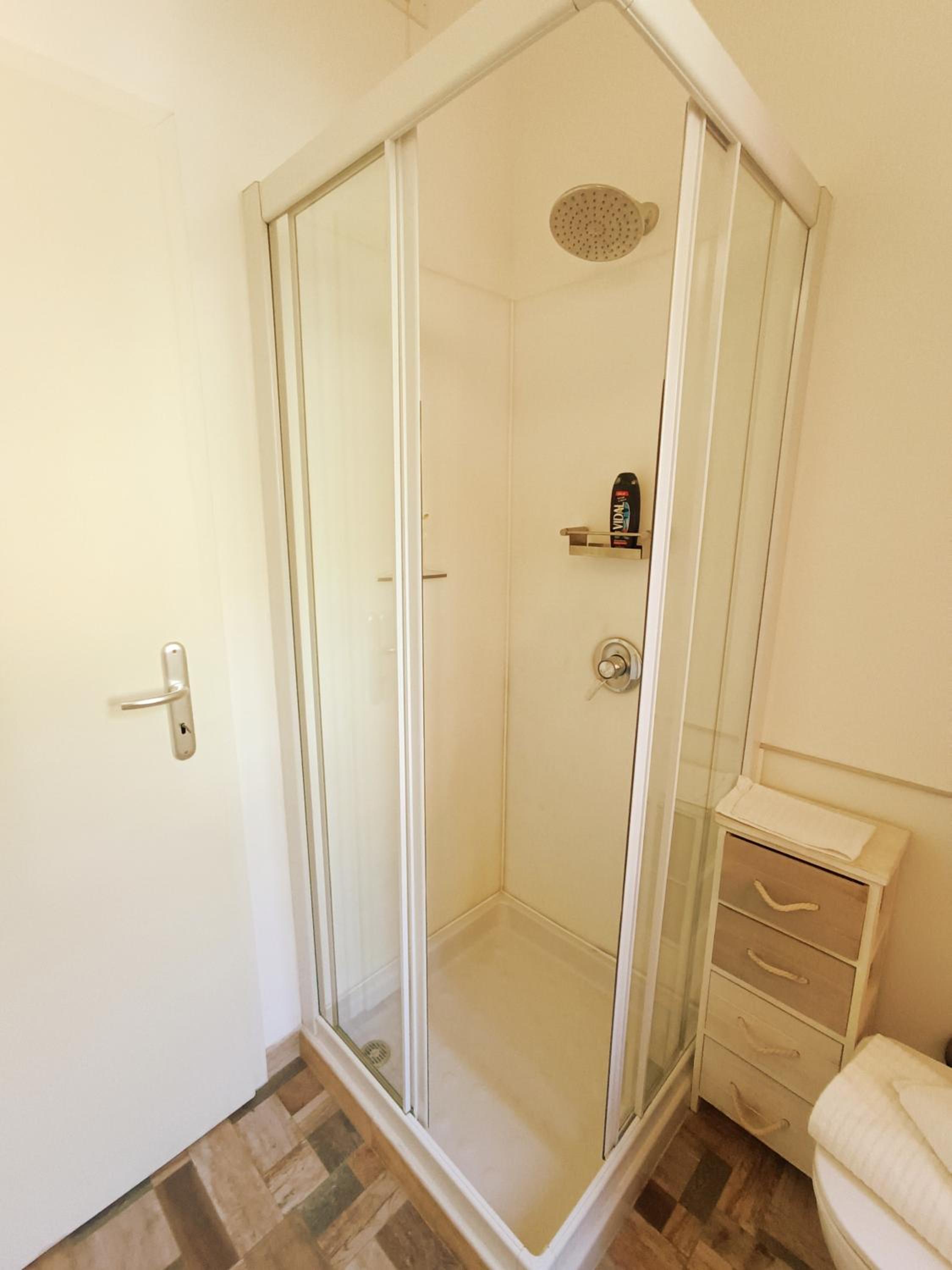 Studio Apartment photo 3