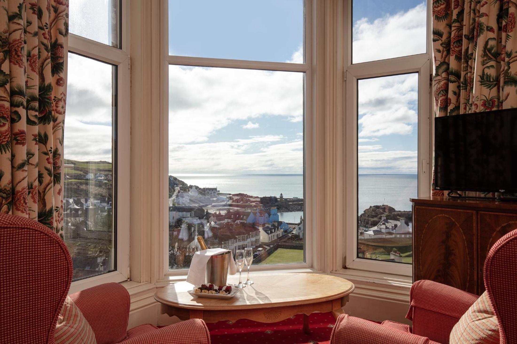 Sea View Junior Suite photo 3