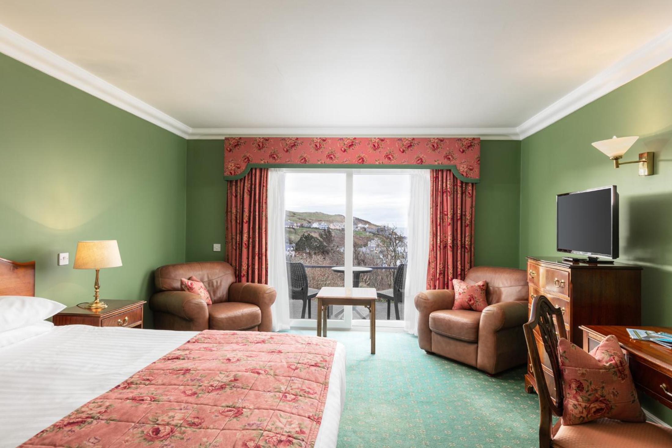 Superior Sea View Double or Twin Room with Balcony photo 3