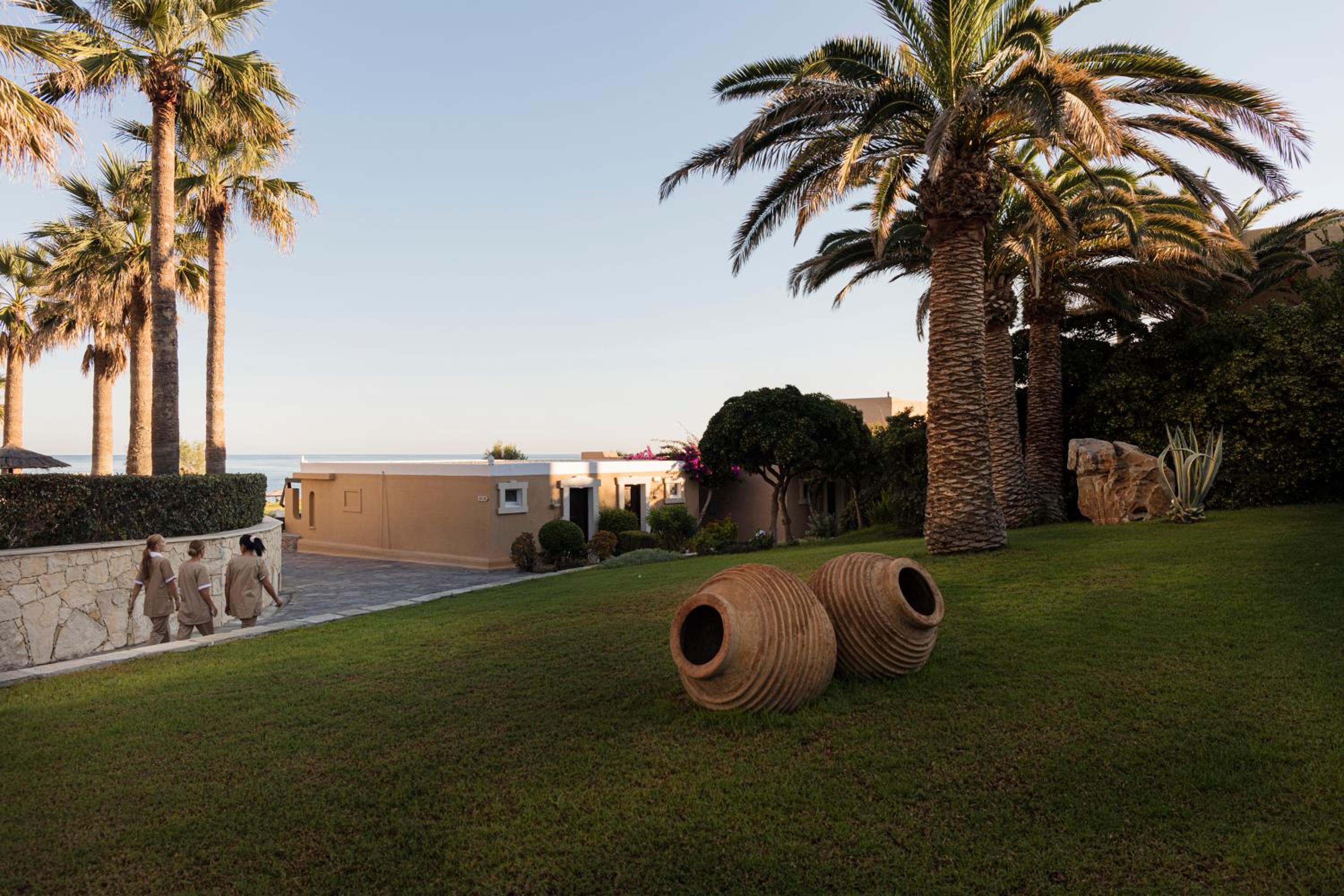 Classic Bungalow, Side Sea View - Photo 2
