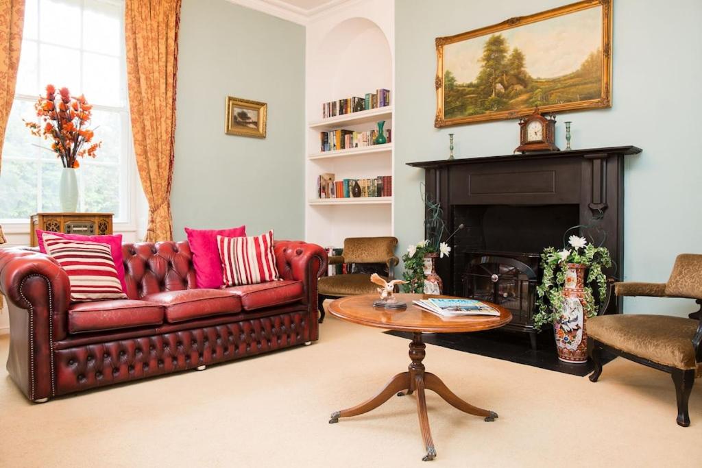 Villa photo 2
