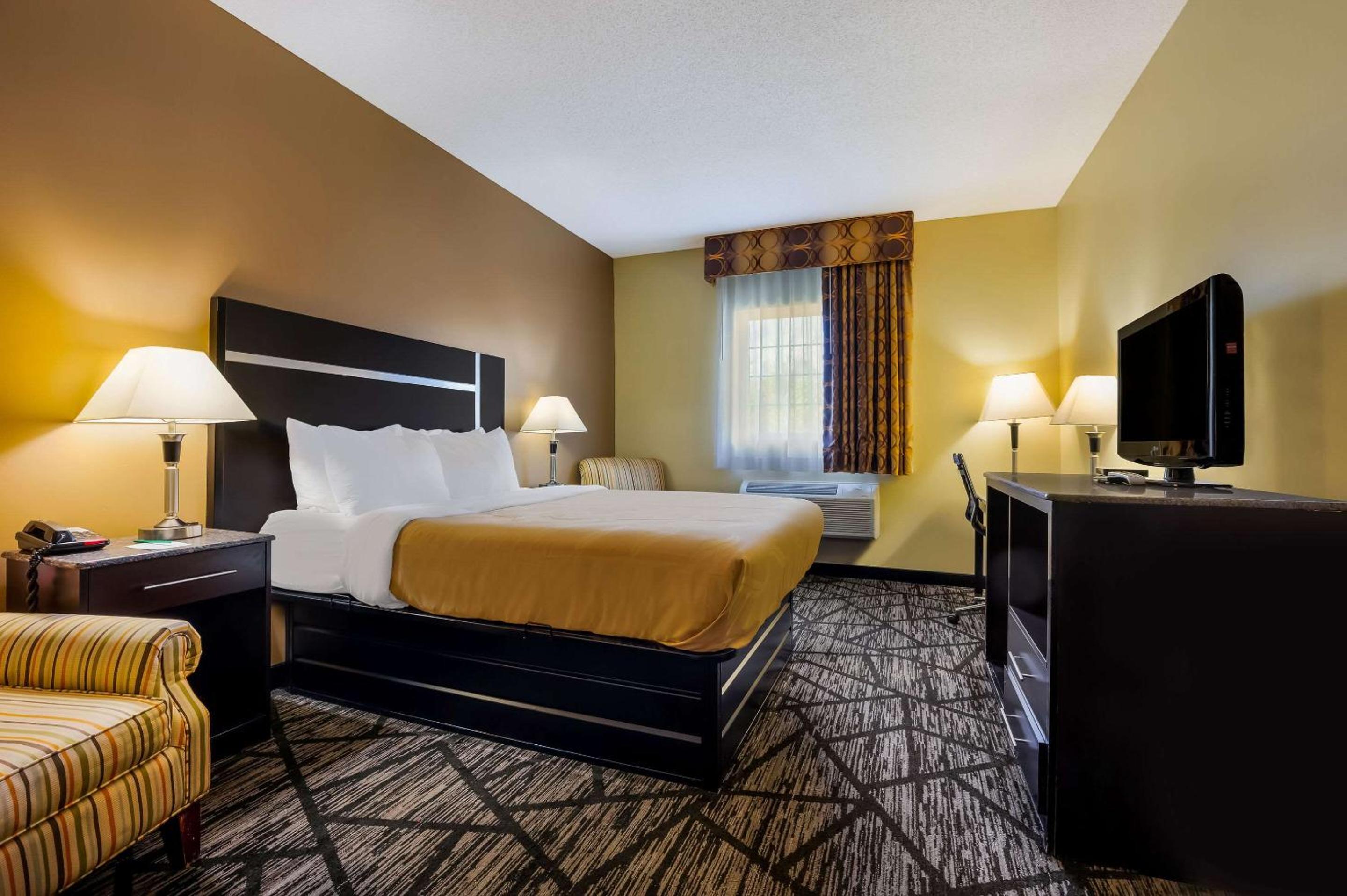 Queen Room - Disability Access/Non-Smoking - Photo 1