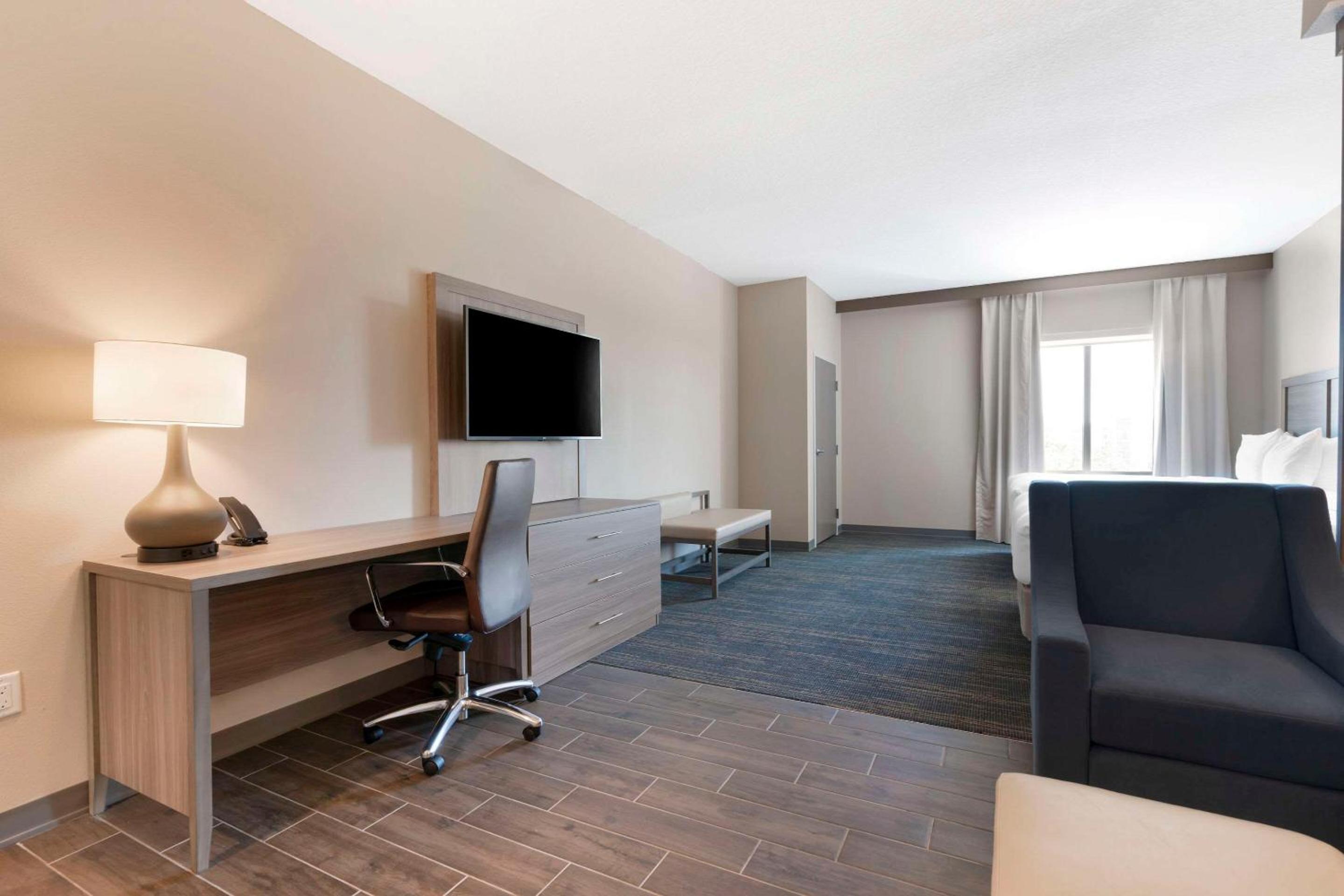 Double Queen Master Suite