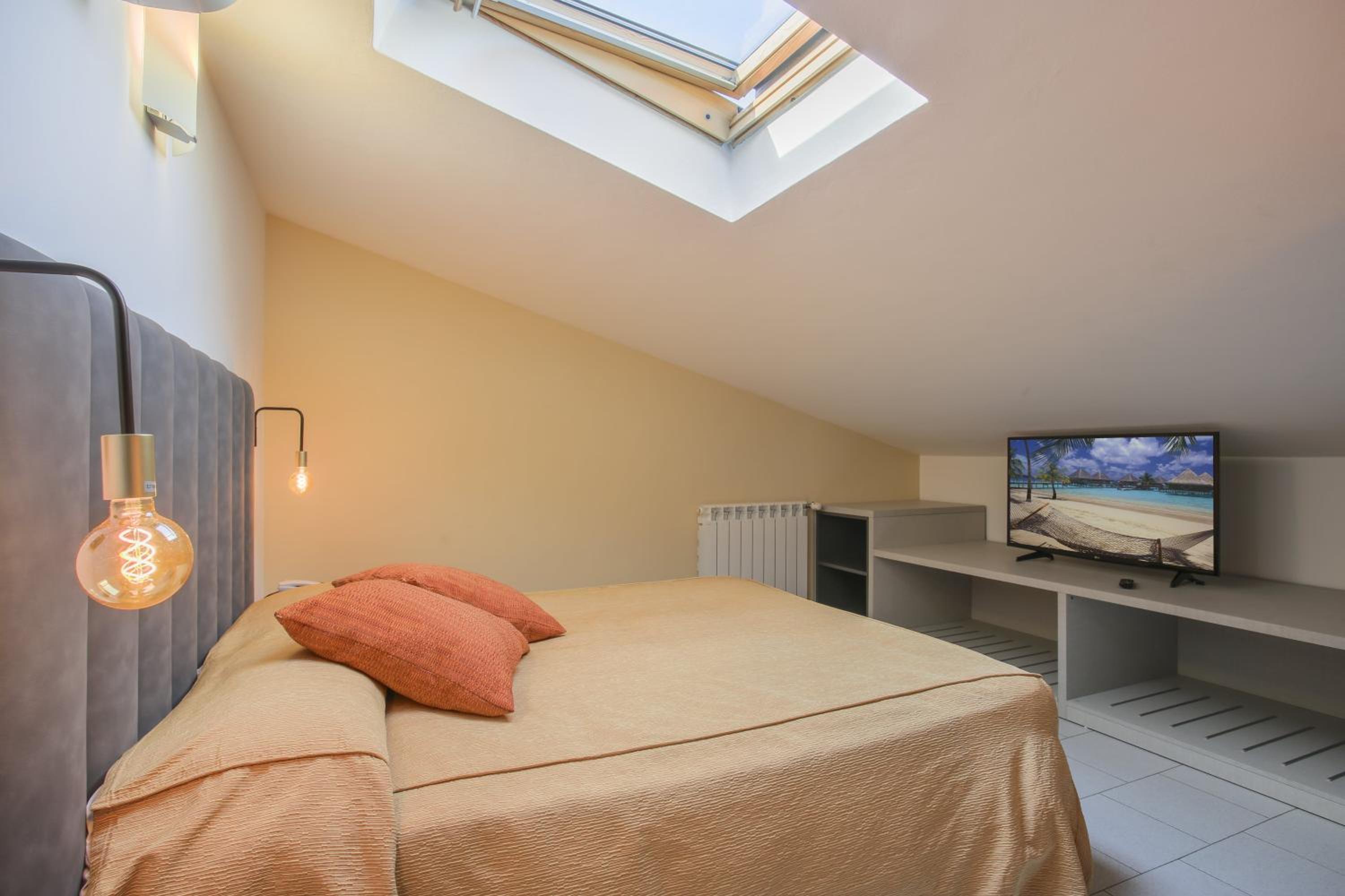 Economy Double or Twin Room - Attic