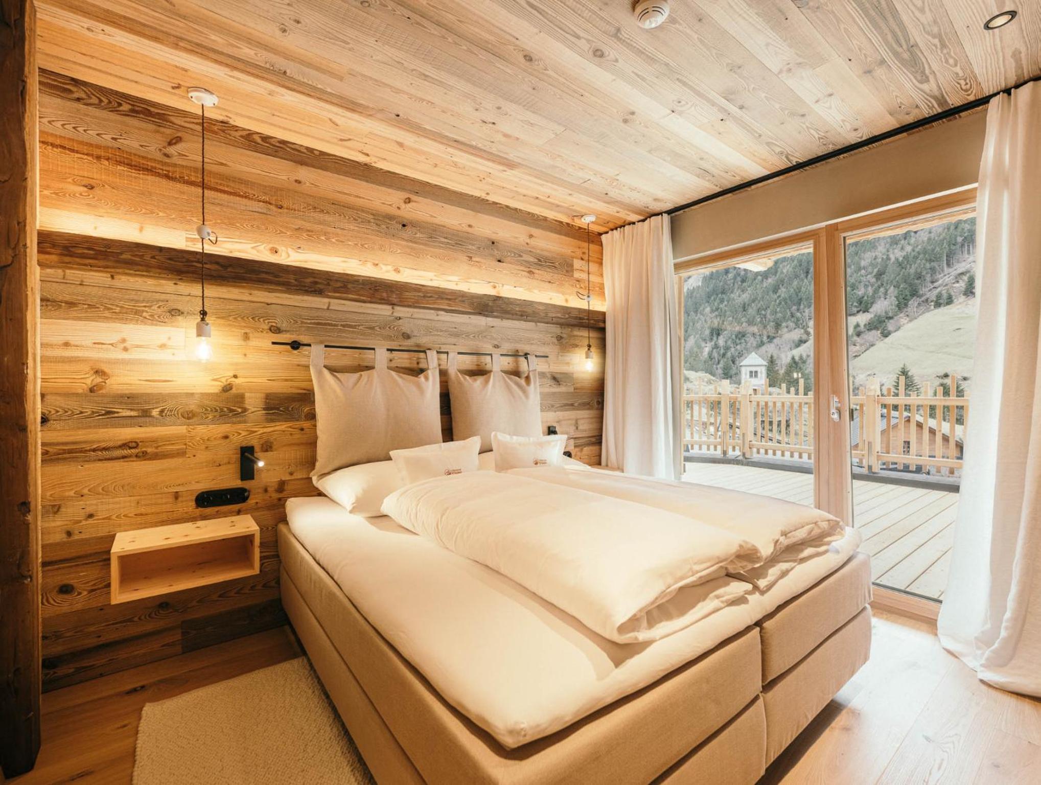 Superior Chalet photo 1