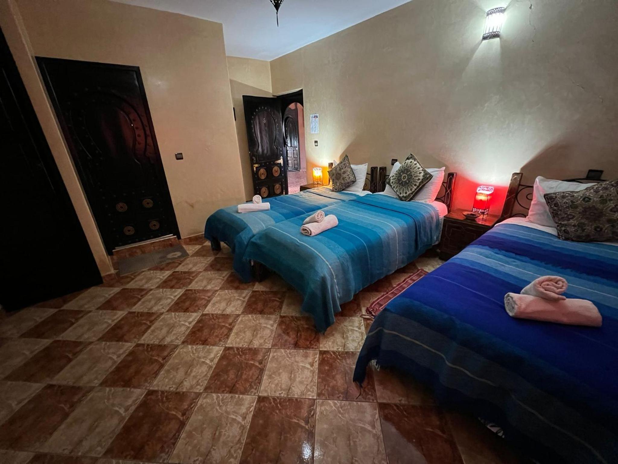 Triple Room - Photo 11