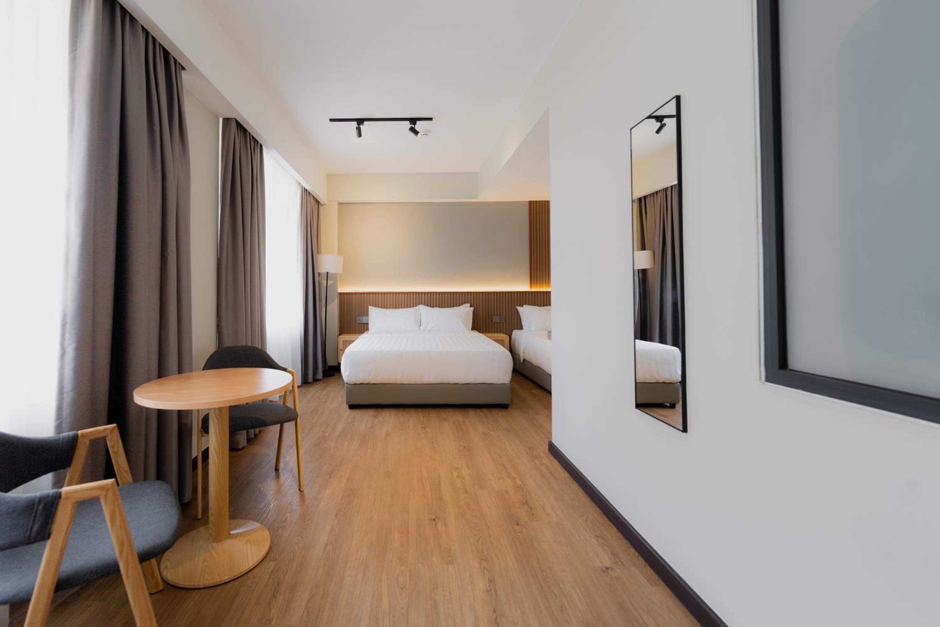 Triple Room with City View - Photo 4